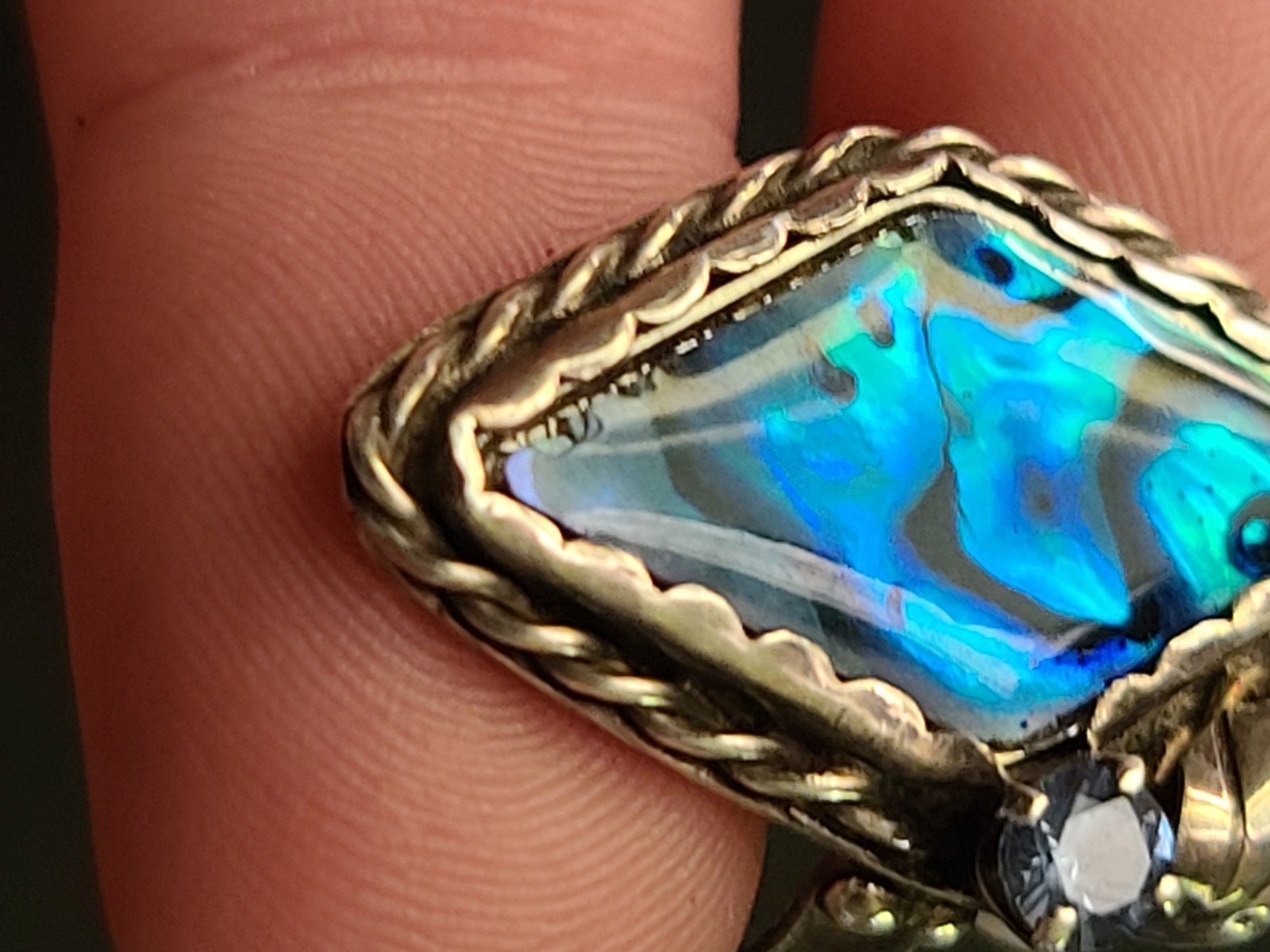 Vintage Paua Shell & Sterling Silver Ring Size 7 Leaf & Blue Rhinestone Accents