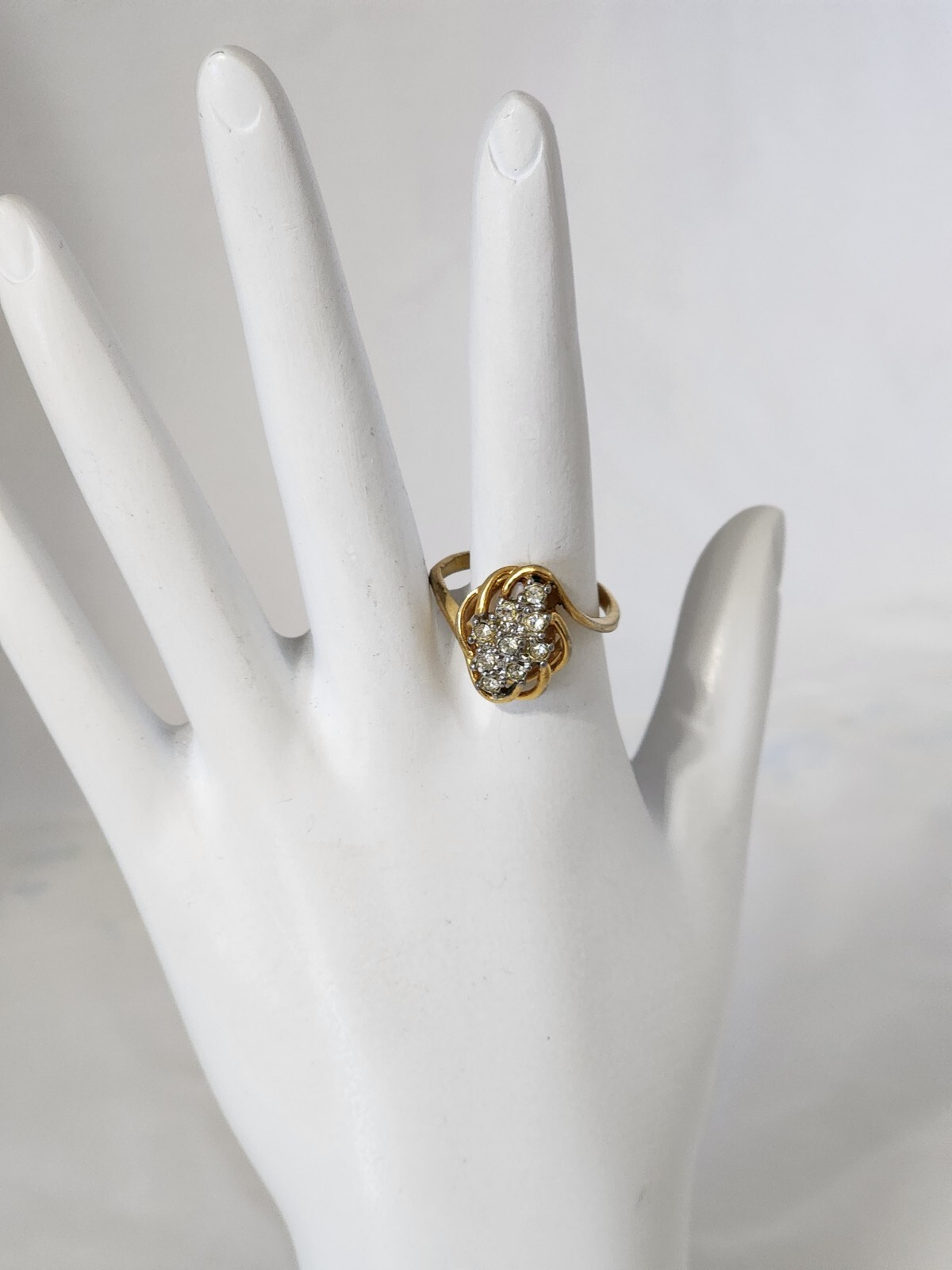 Vintage Crystal Rhinestones Floral Cluster Ring 14kt Ge Gold Ring Size 7.5