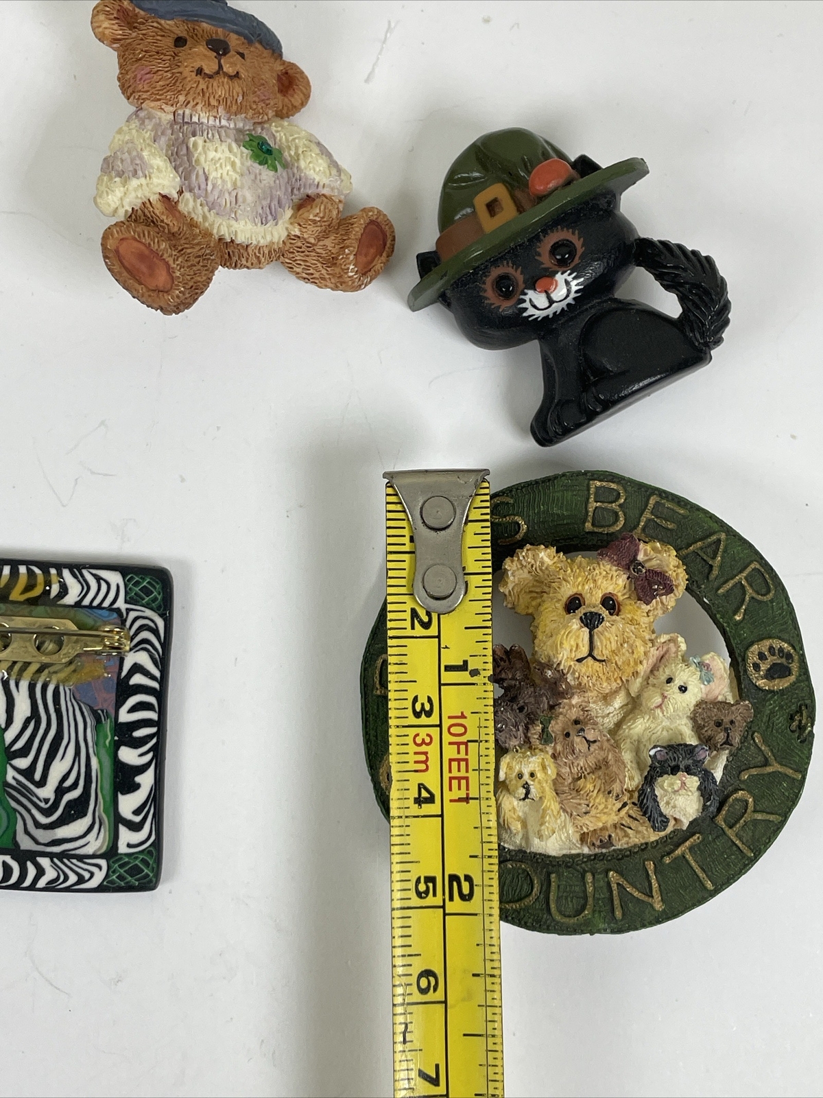 Lot of Brooches/Pins Resin Metal Vintage Assorted Shapes & Colors Bears Cat Zebr
