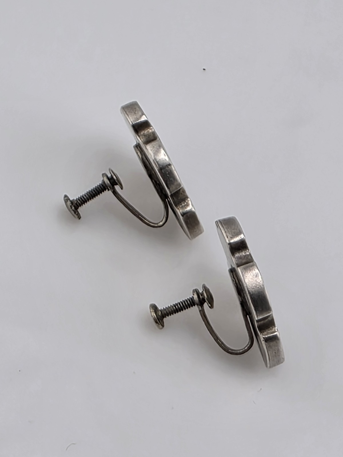 VINTAGE MEXICO PGG INLAY STERLING SILVER EARRINGS 925 SCREW BACK 1950’S ERA NICE
