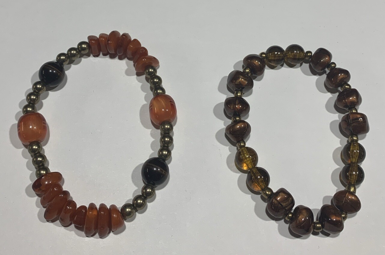 2 Pc Vintage Faux Amber Stretch Bracelets. With Gold Tone Beads. Brown & Orange