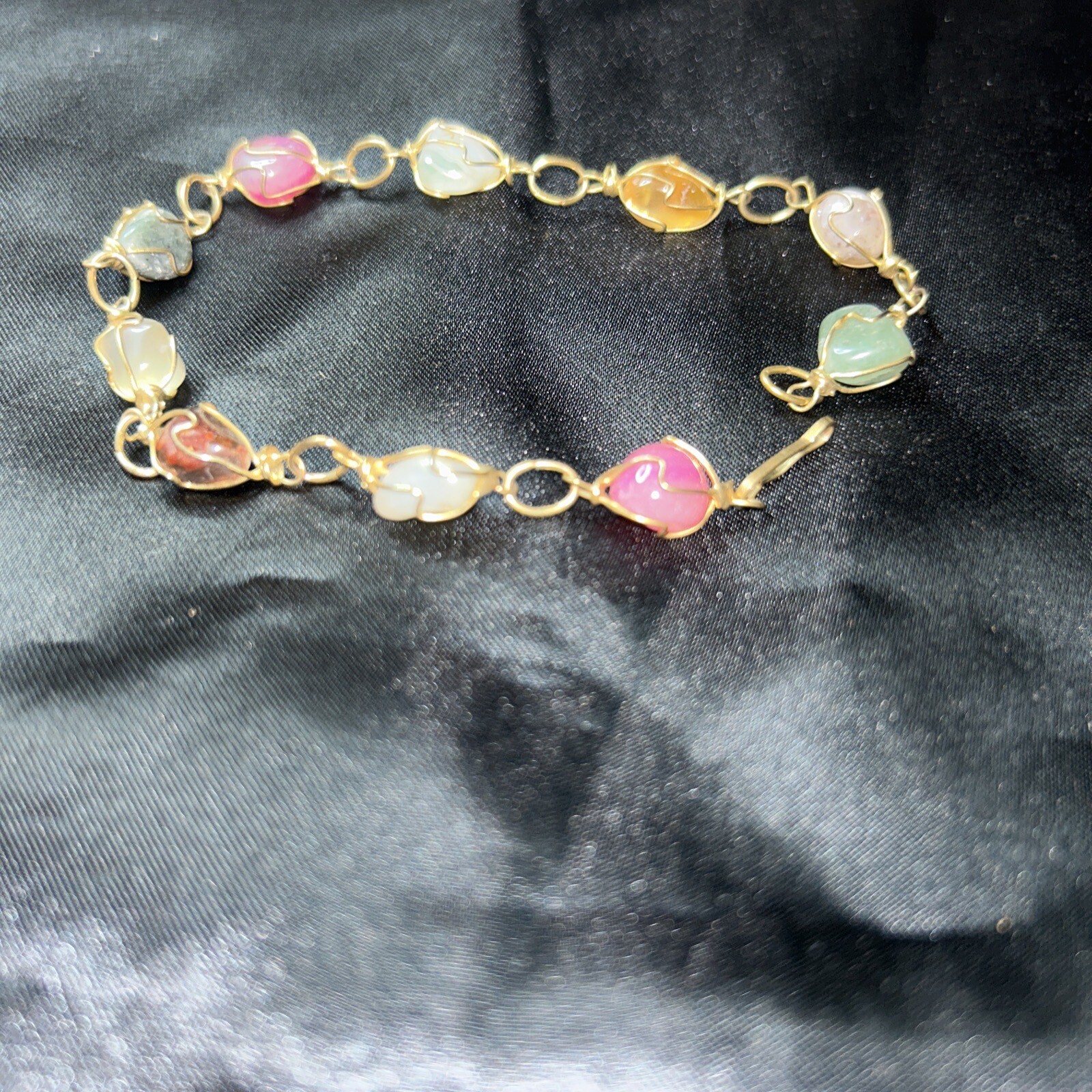 Bracelet Wrap Wire Link Orange White Green Brown Stone Gold Tone Pinch Clip Vtg