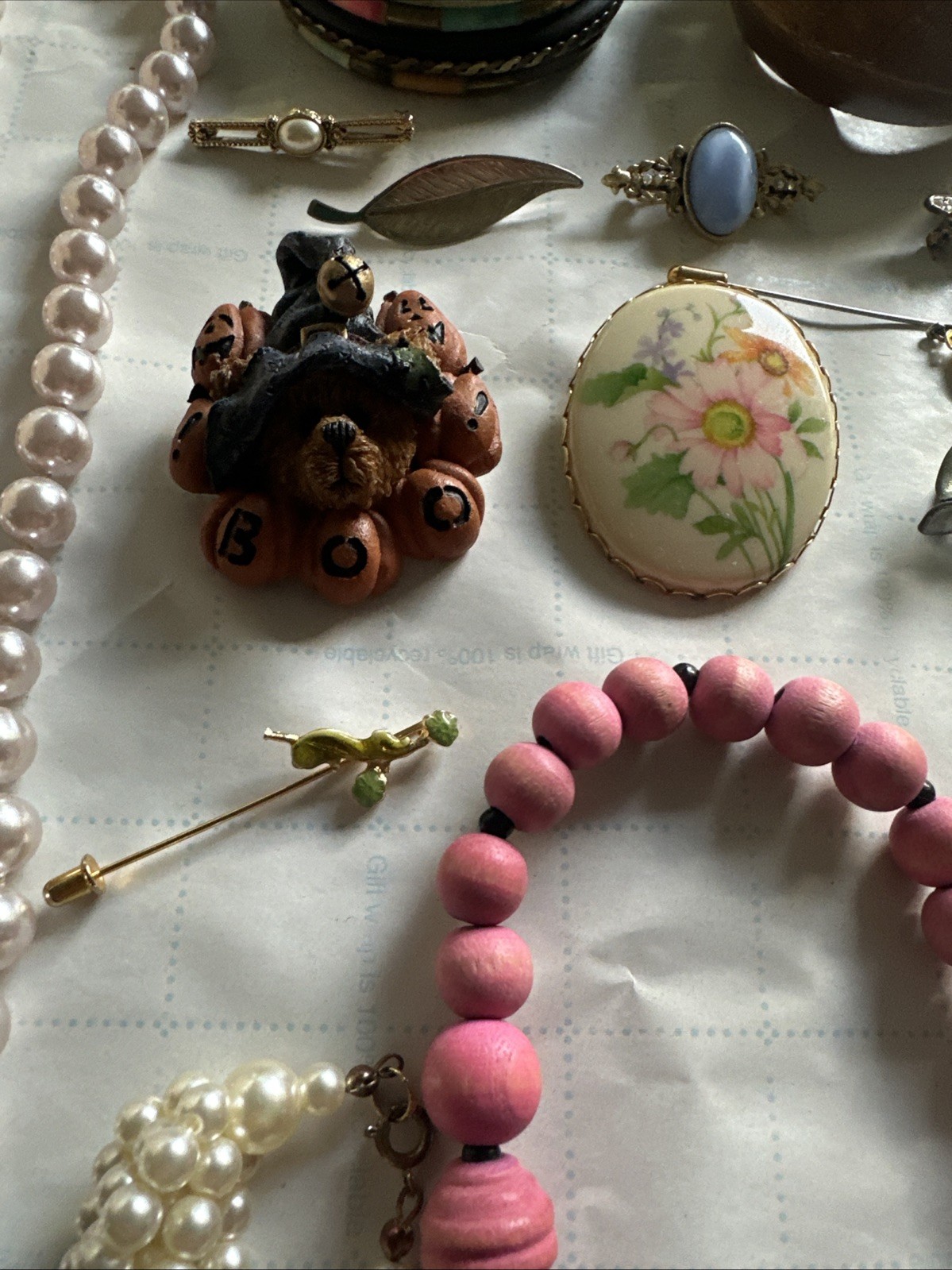Lot Of Vintage Jewelry Mix Signed Unsigned Mix