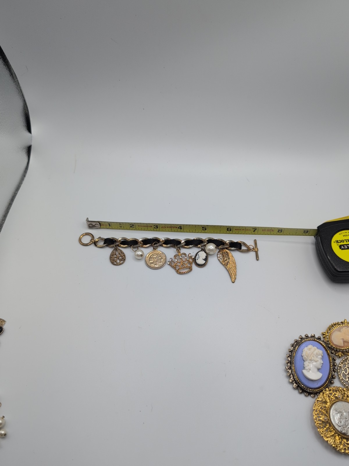 Vintage Cameo Brooch & Bracelet Lot Of 5 Different Styles & Colors