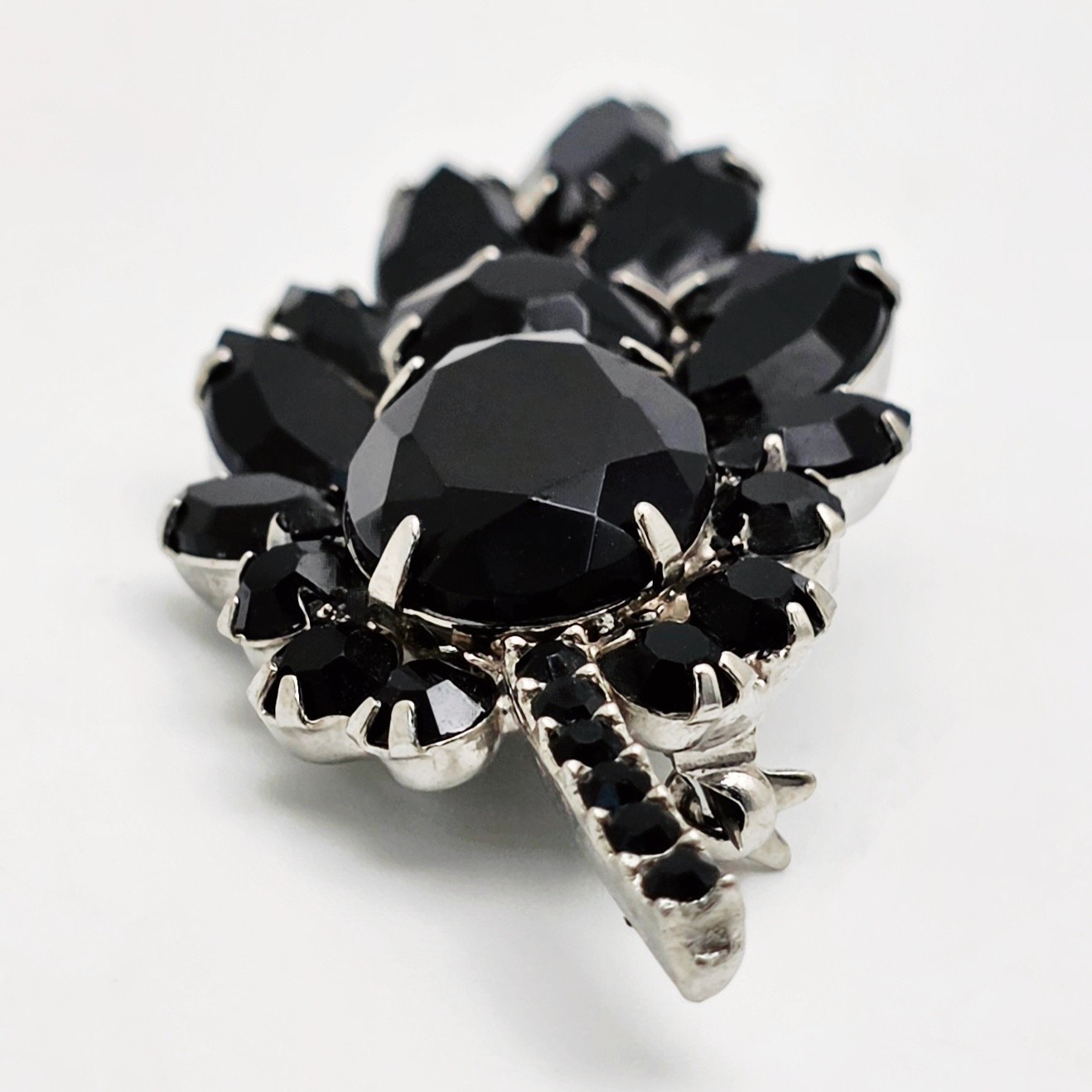 Vintage Juliana DeLizza and Elster Jet Black Rhinestone Brooch