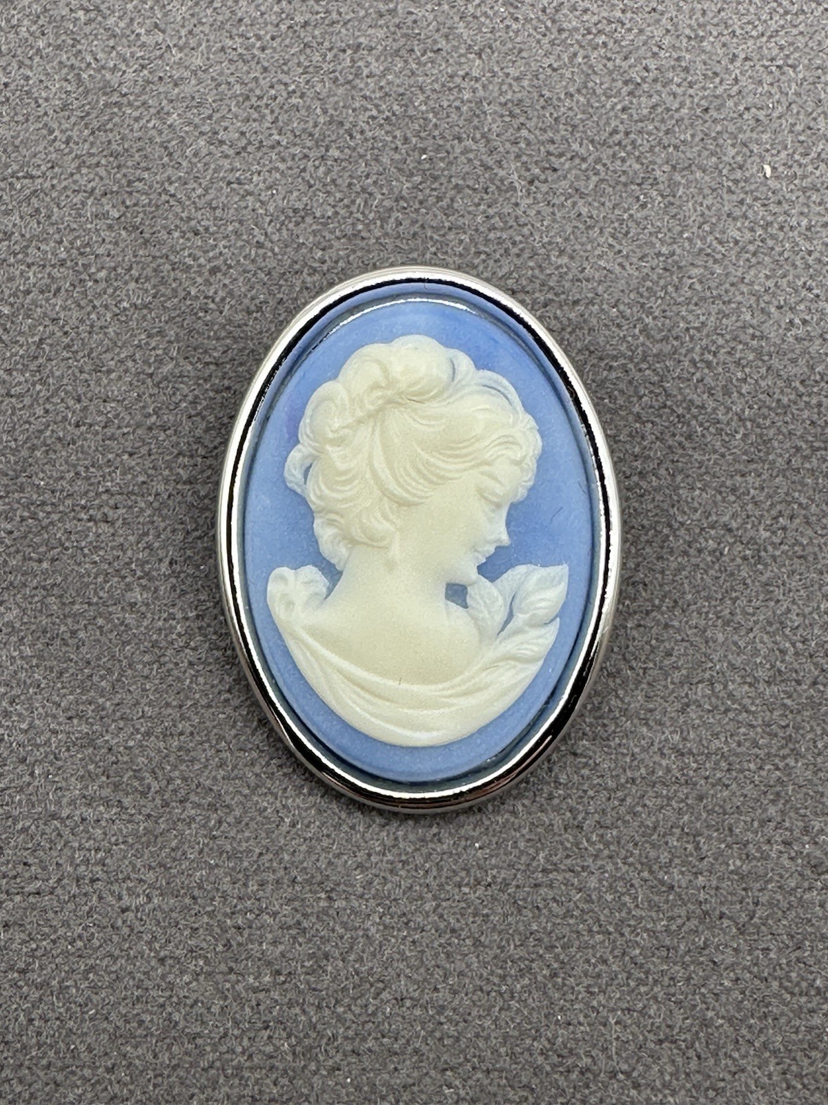 Cameo Portrait Brooch Pin, Silver Tone Blue & White, 1 in