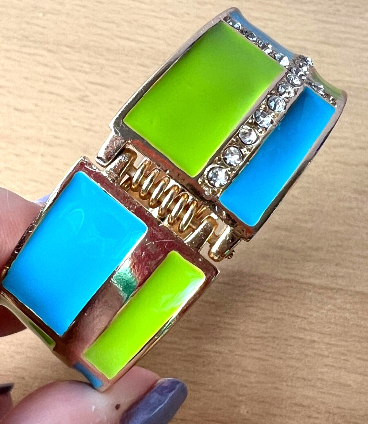 VINTAGE VIVID NEON GREEN & BLUE ENAMEL RHINESTONES HINGED WIDE BANGLE BRACELET