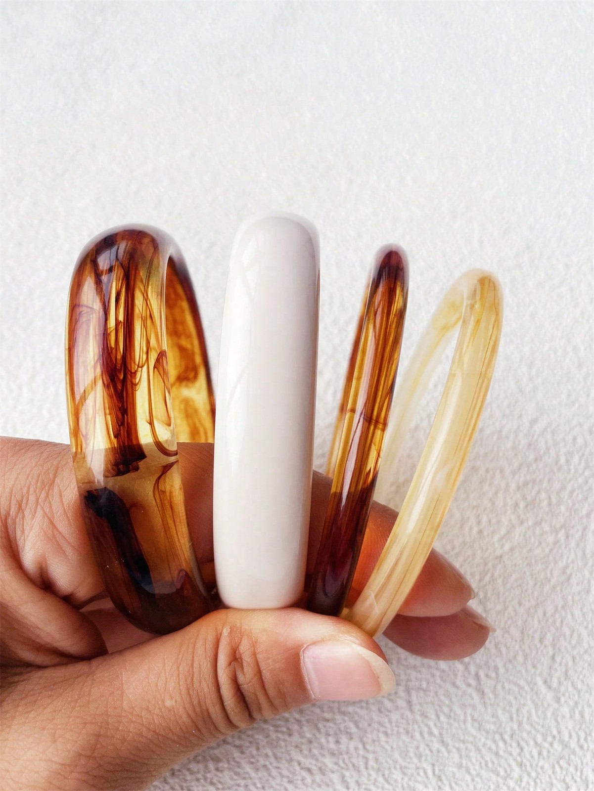 4pcs Multicolor 14 Resin Acrylic Bangle Bracelets For Women Daily Wear