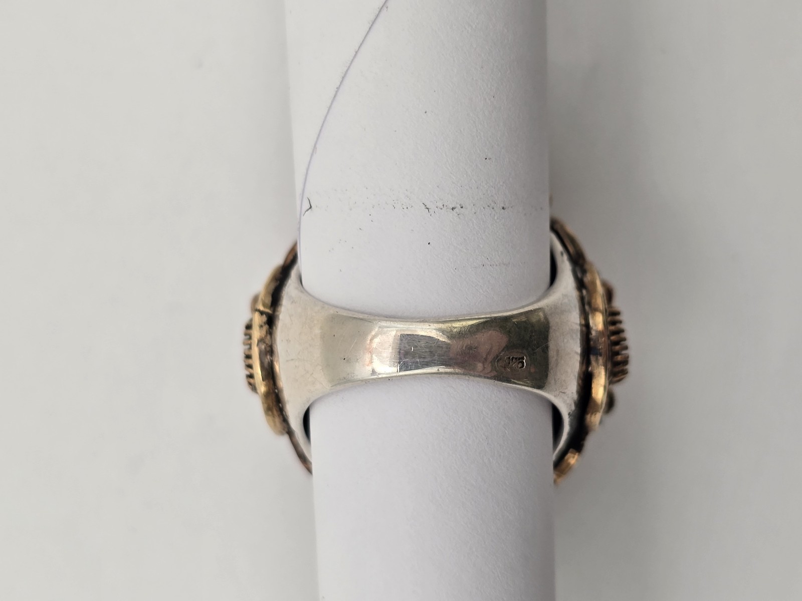 Vintage High Quality Costume Jewelry Ring Stamped 925 Size 8-1/4 Metal Gemstone