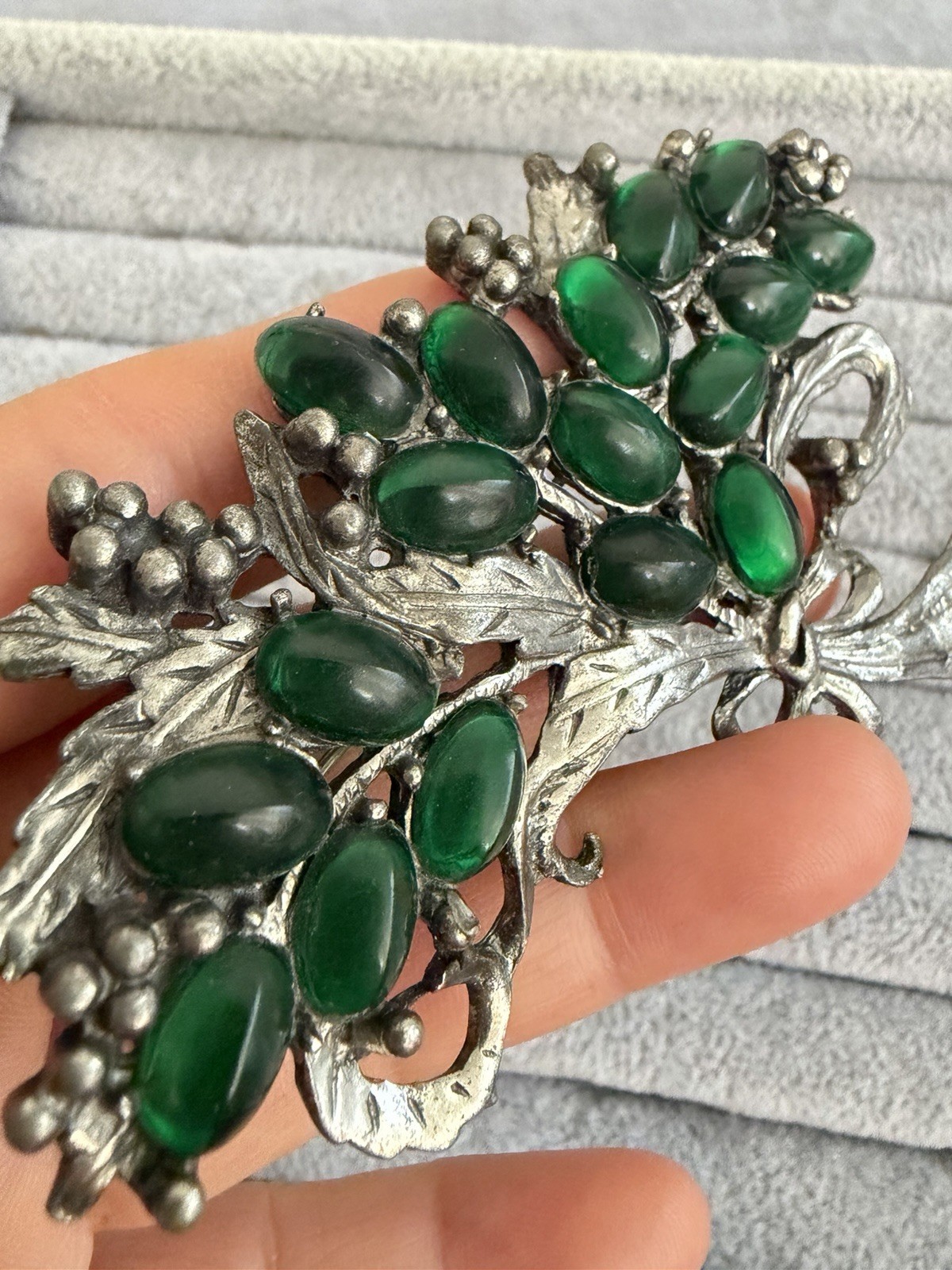 Vintage Green Glass Cabochon Grapes Bouquet Brooch Silver Tone Pin
