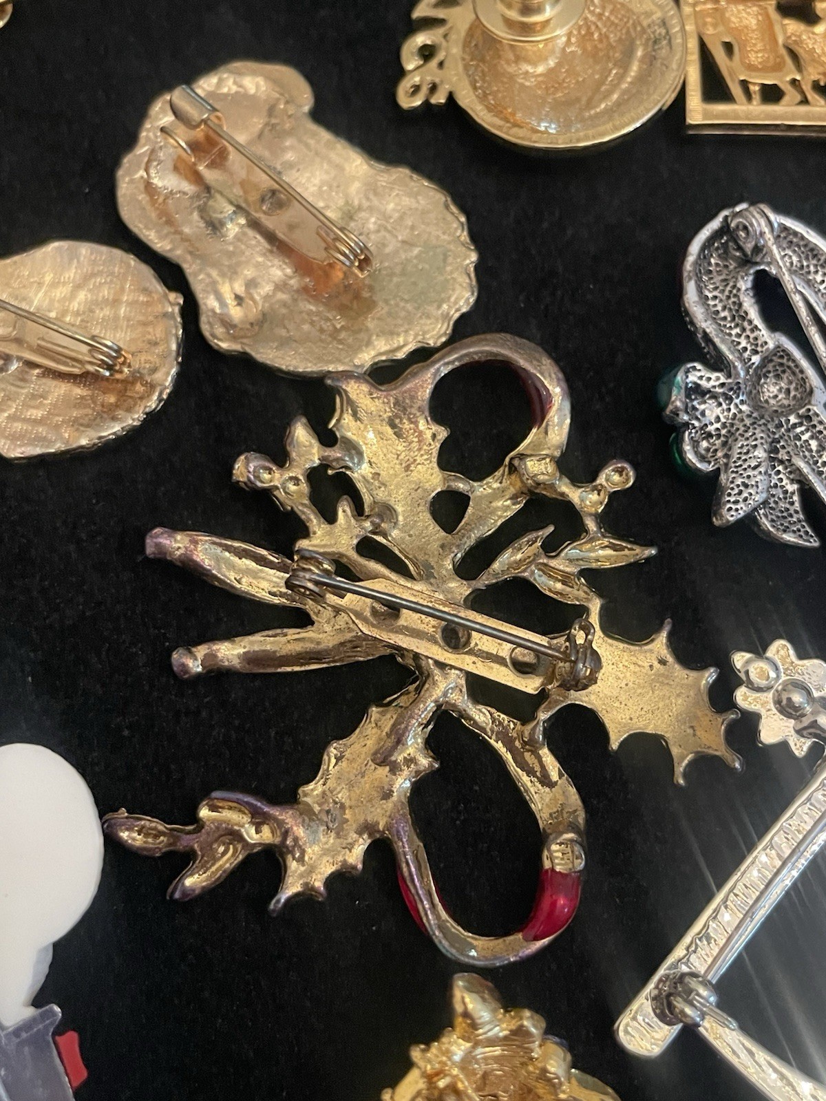 VTG Christmas Brooch Pin Lot ENAMEL RHINESTONE Santa Angel Cane Wise Men Noel