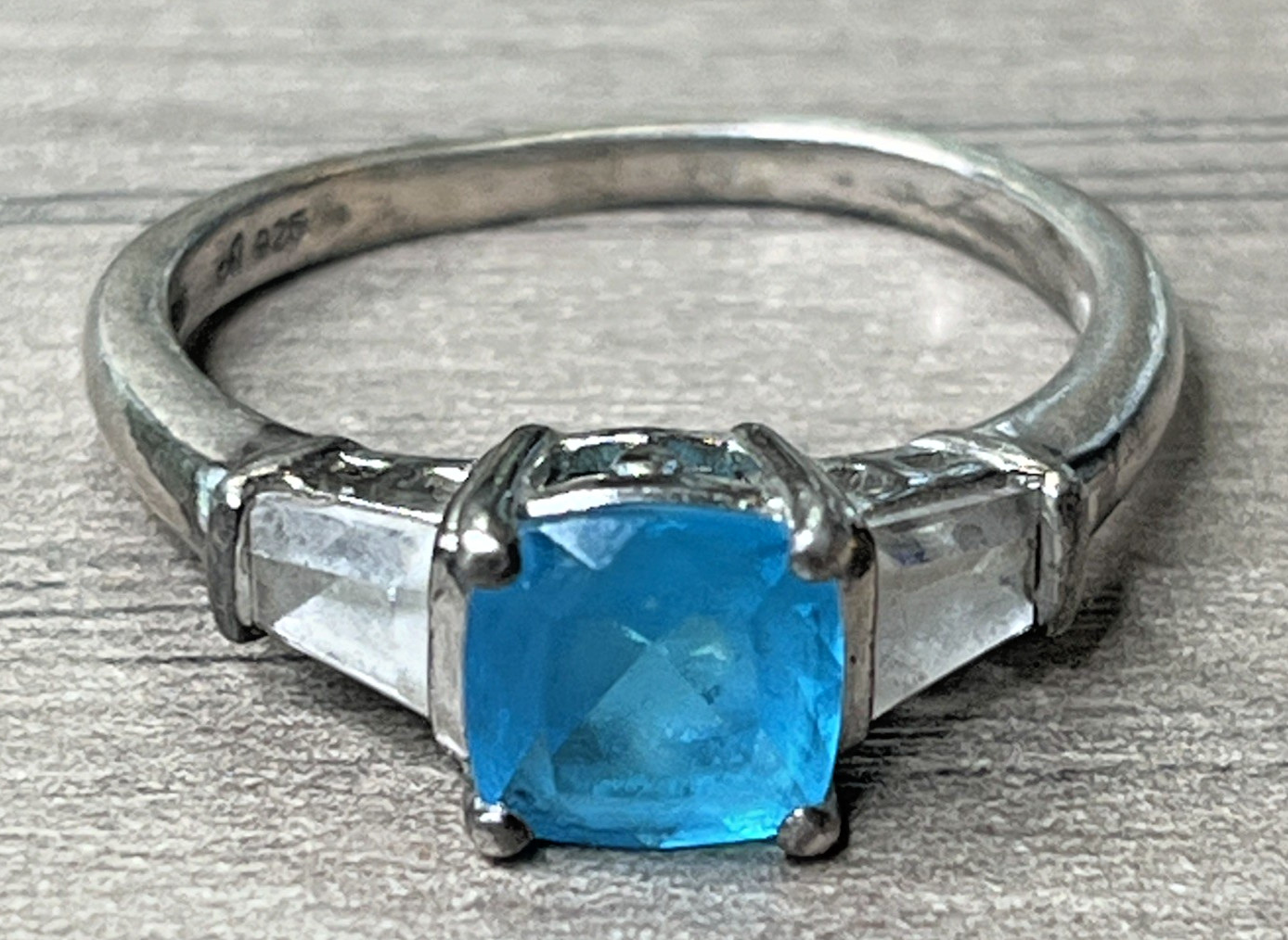 Signed Vintage Sterling 925 Sky Ice Blue Topaz White Topaz Accents Ring SZ 8 3g