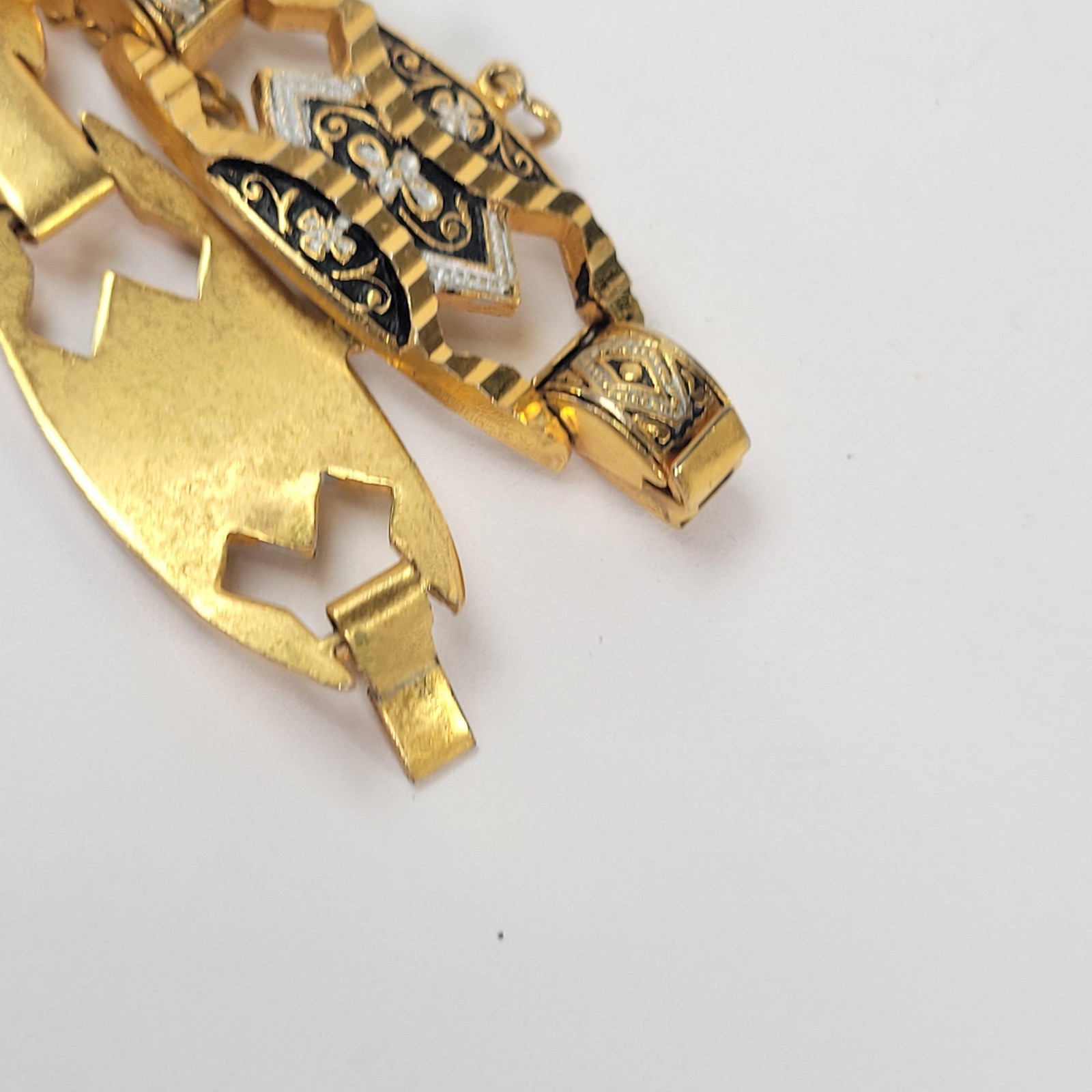 Gold Tone Damascene Link Bracelet Black Enamel Floral Safety Chain Jewelry 7in