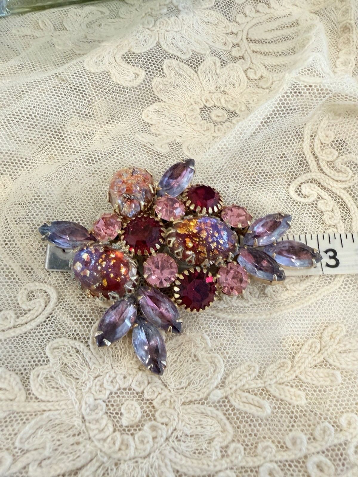 Juliana Style Brooch Pin Pink Red Purple Stones Rhinestone Gold Tone Vtg