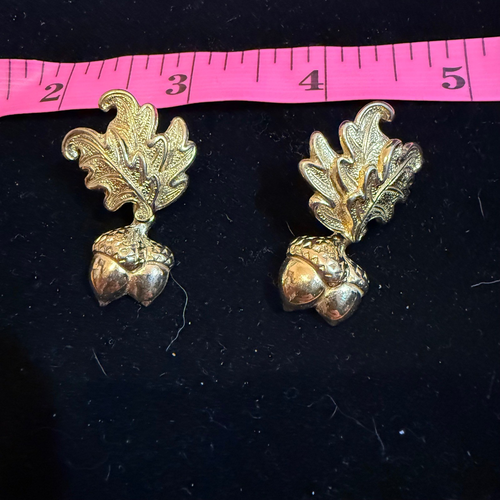 Vintage Gold Tone Oak Leaf and Acorn Dangle Drop Earrings Nature Fall Jewelry