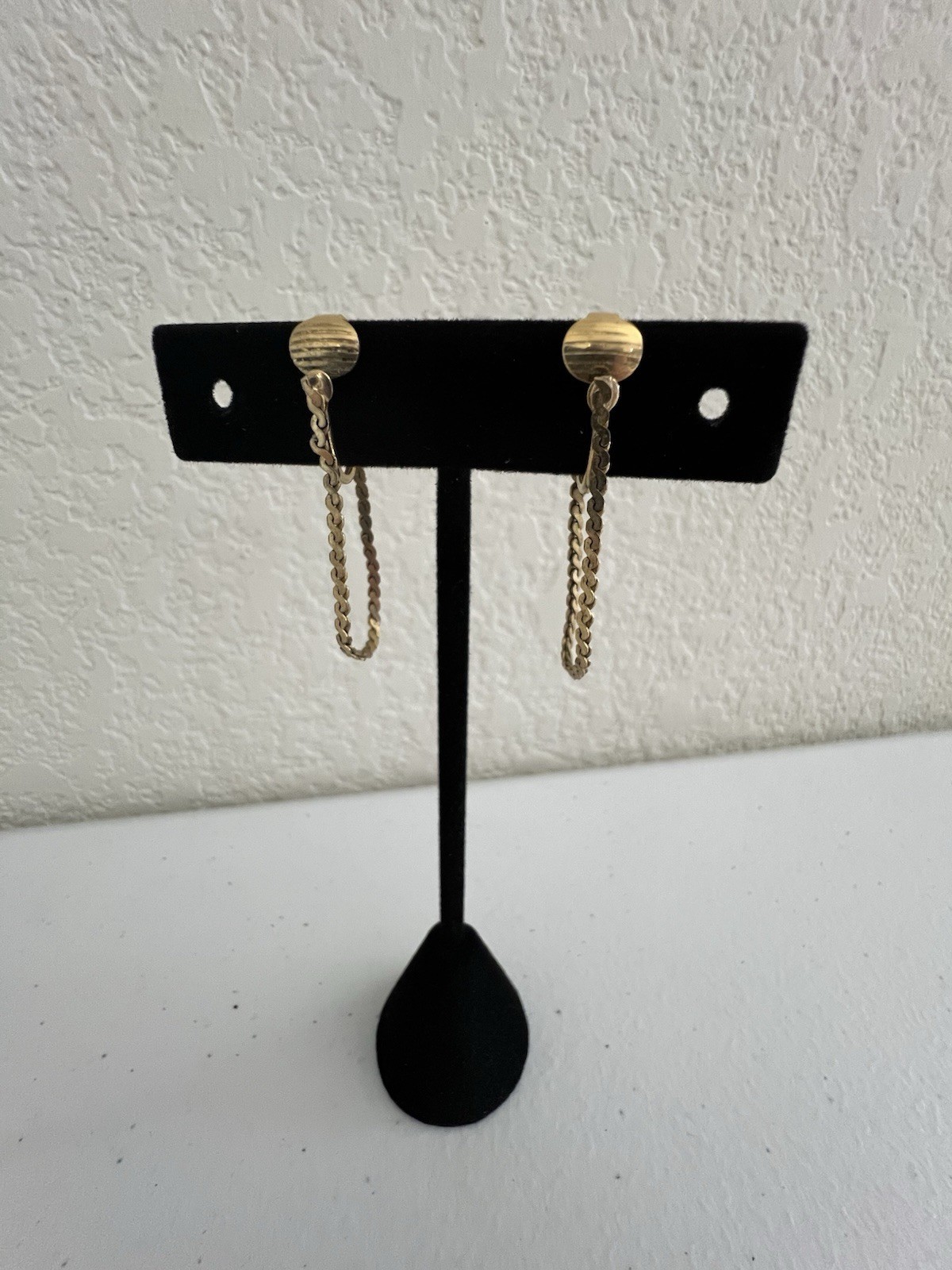 VINTAGE CHAIN DANGLE POST EARRINGS Gold Tone