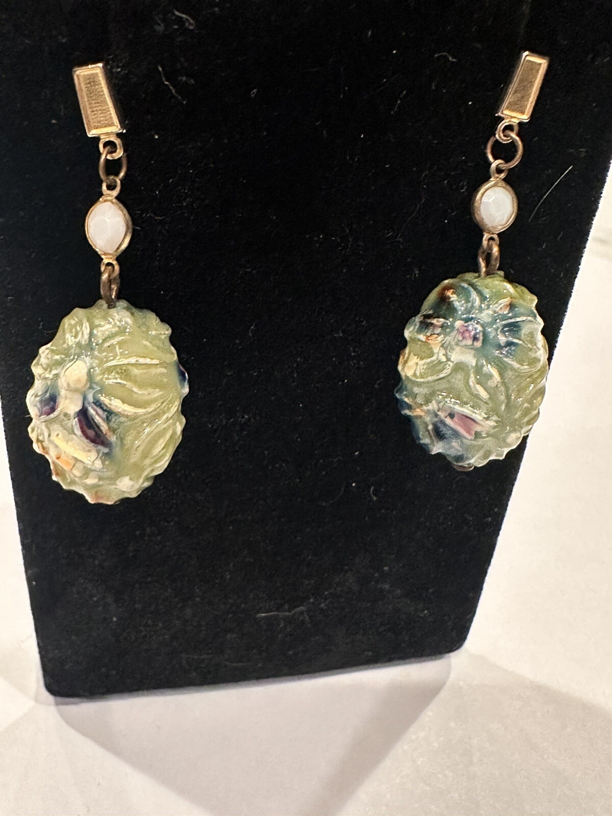 VINTAGE KASHMIRI DANGLE & GREEN LUCITE EGG OVAL FRENCH WIRE EARRINGS LOT 2 PAIR