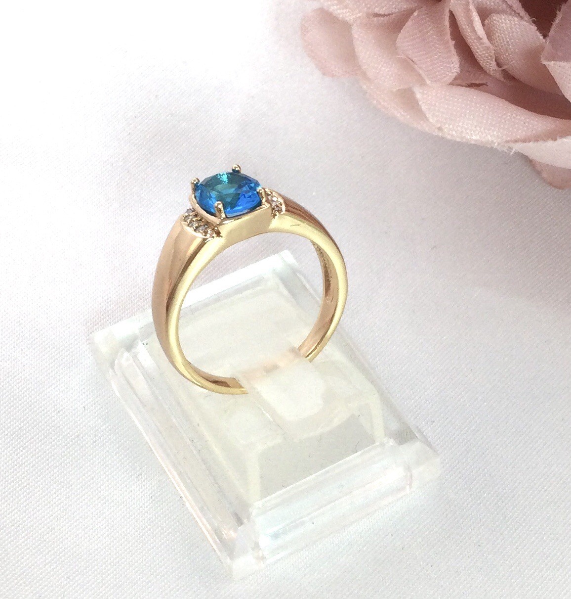 Vintage Jewellery Gold Ring Blue Topaz White Sapphires Antique Deco Jewelry