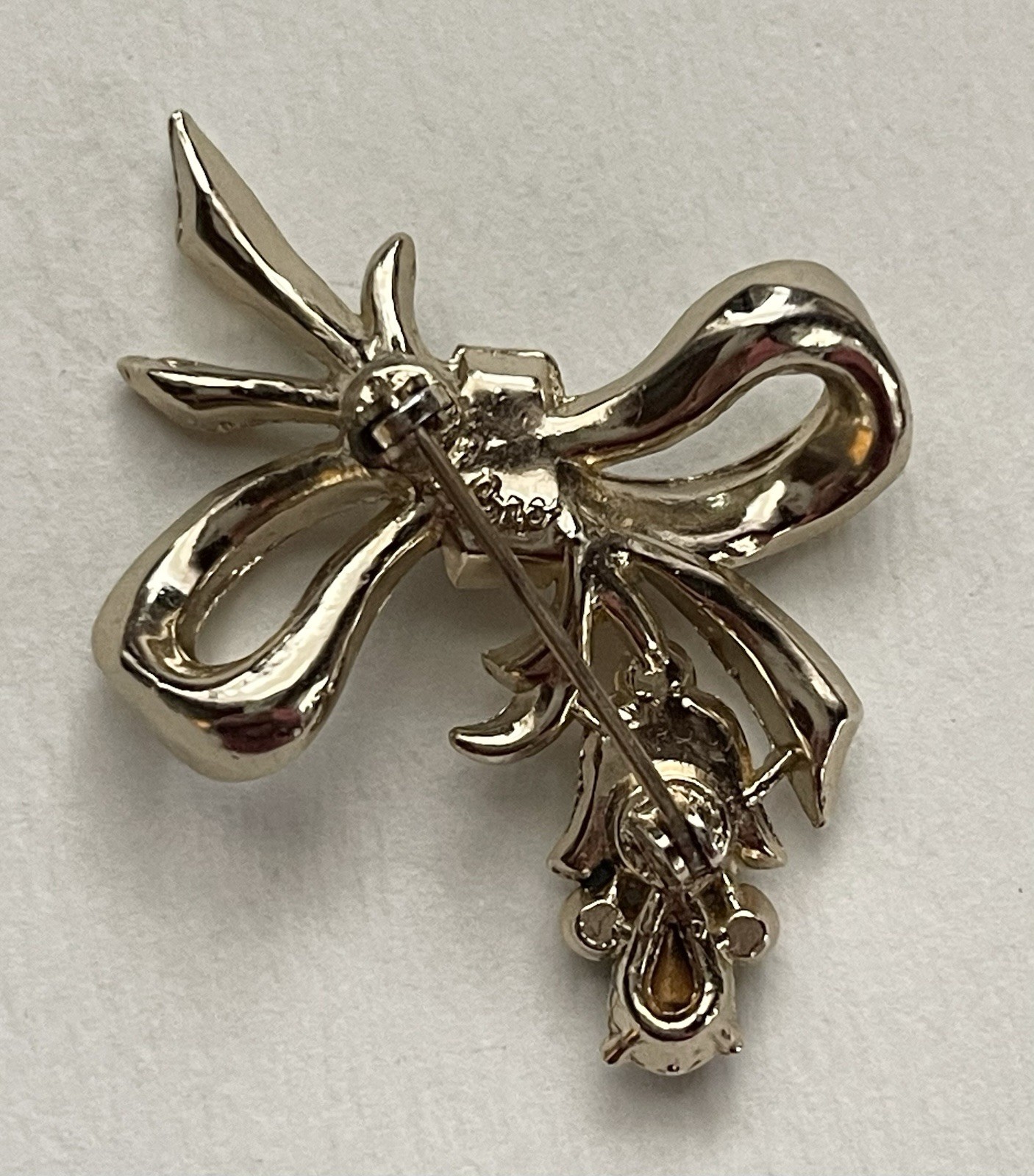 Vintage Coro Green & White Rhinestone Flower Bouquet Bow Brooch Pin