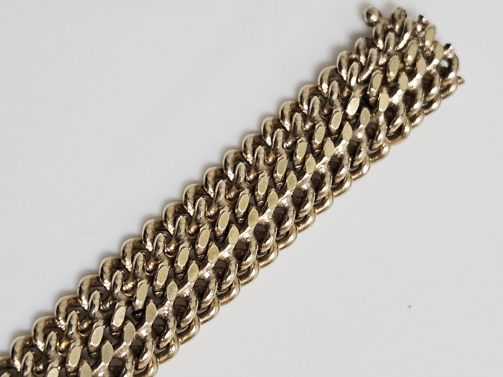 Yellow Gold Woven Mesh Flexible Link Vintage Bracelet Gold, Heavy Plated.