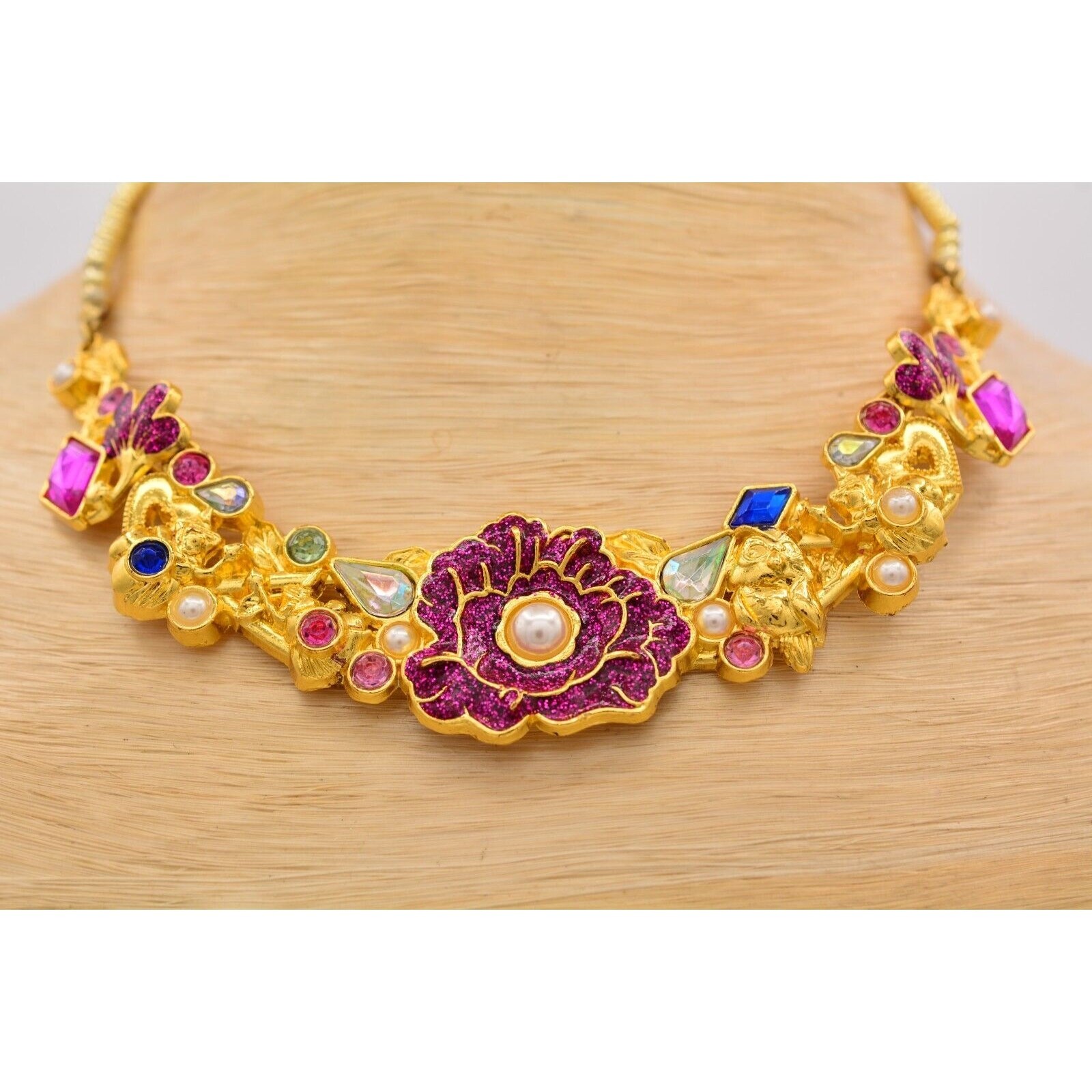 Disney Store London Necklace Princess Aurora Sleeping Beauty Halloween Bin3C