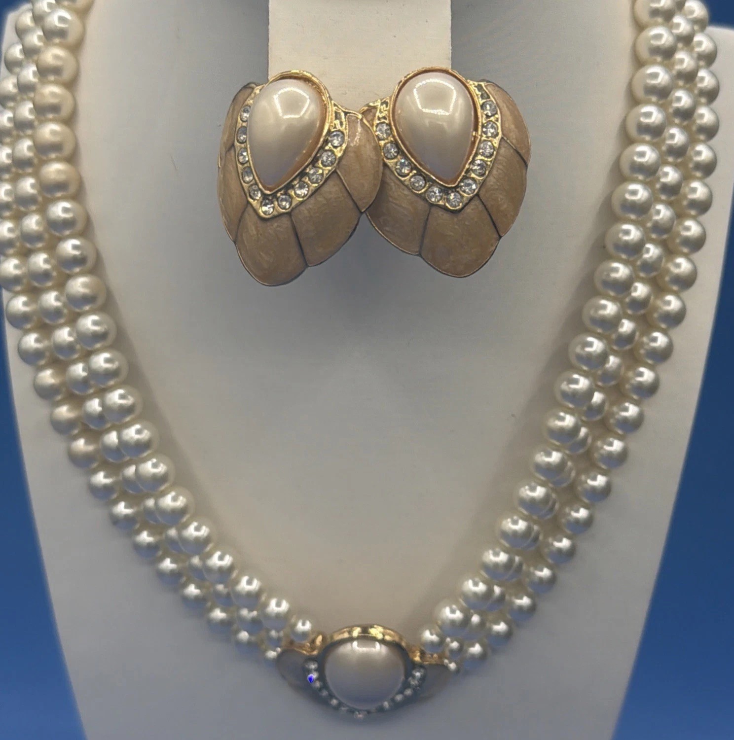 Vintage Necklace & Clip-On Earrings Set – 3‑Strand Faux Pearls Rhinestone Center