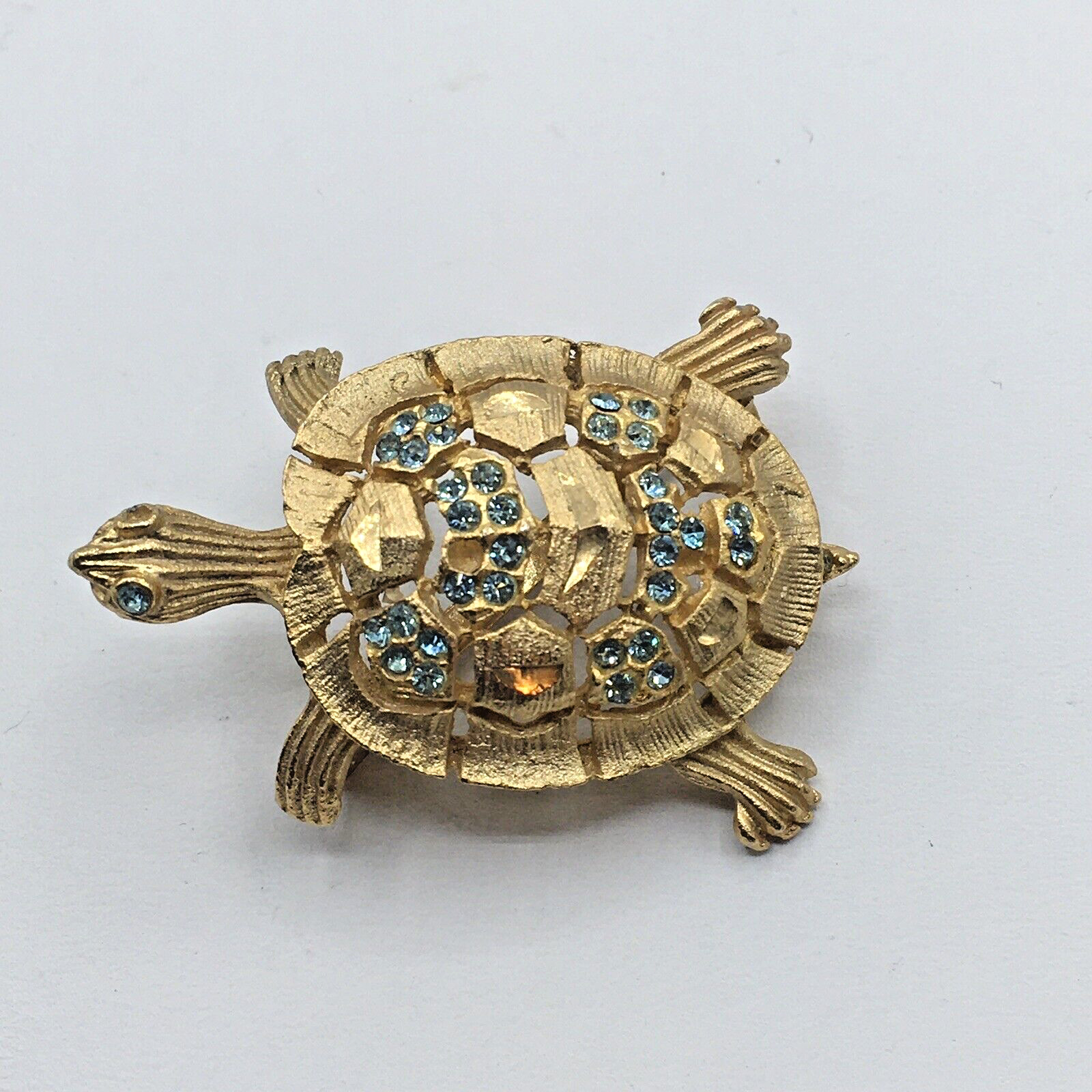 Beautiful Gold Tone Turtle w/ Light Blue Rhinestones Brooch Unsigned