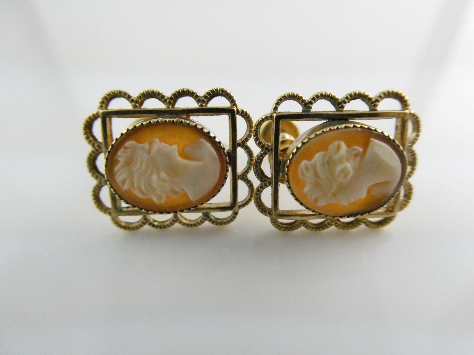 Vintage AmCo 14k Gold Fill Metal and Shell Cameo Screwback Earrings Man Woman