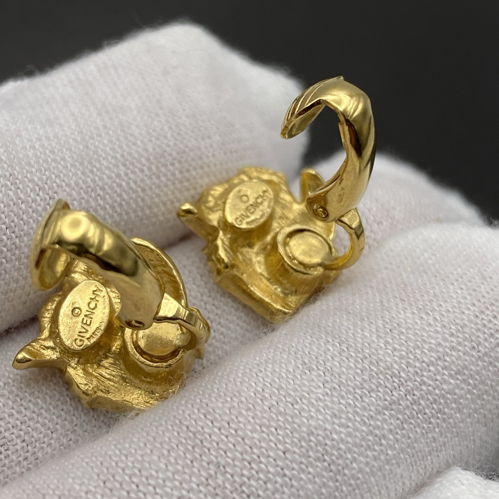 Vintage Givenchy Earrings Signed Flower Gold Tone Logo 80s Every Day Classic