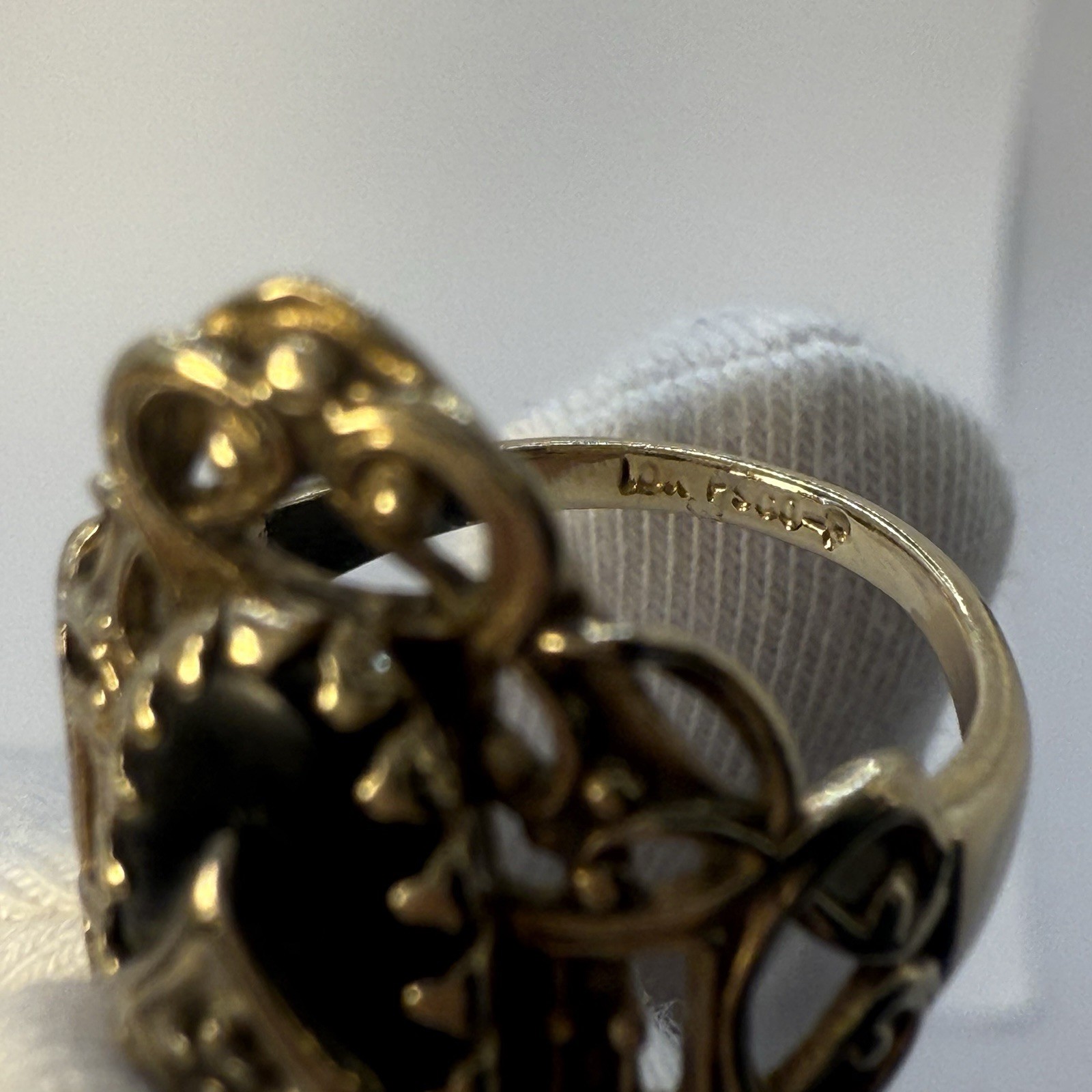 Vintage 10K yellow gold Onyx and Diamond Ring . Weight: 3,7g , size: 5,5.