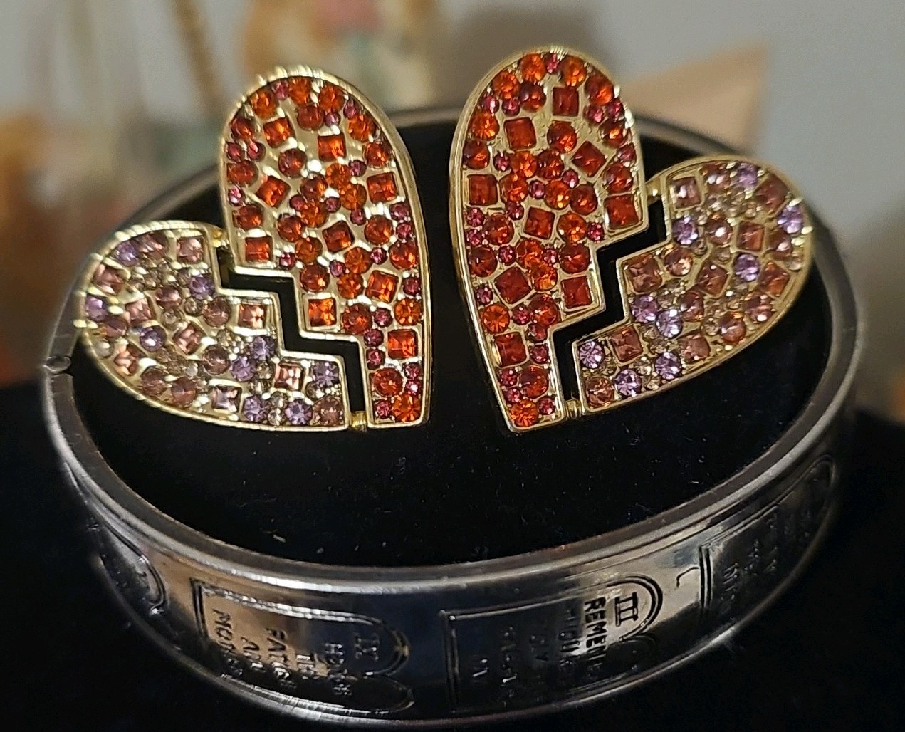 Set of 2 VTG SUGAR FIX Rhinestone Encrusted Heart Shaped Gold Plated Earrings 2″