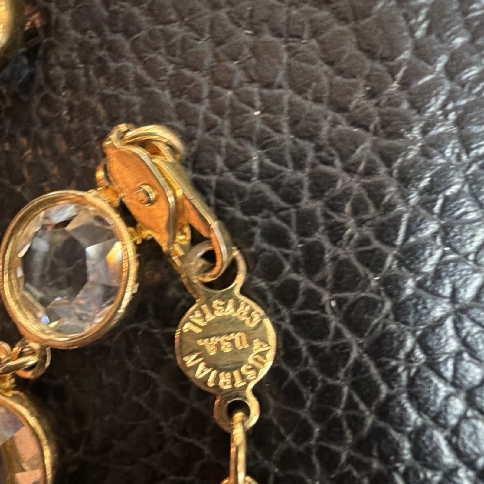 Vintage AUSTRIAN CRYSTAL USA – Gold tone Clear Bezel Crystals 35” Necklace