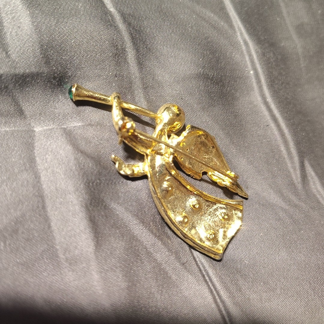 Lovvely Slver Starr Vintage Gold Tone Angel Blowing Horn With Rhinestones
