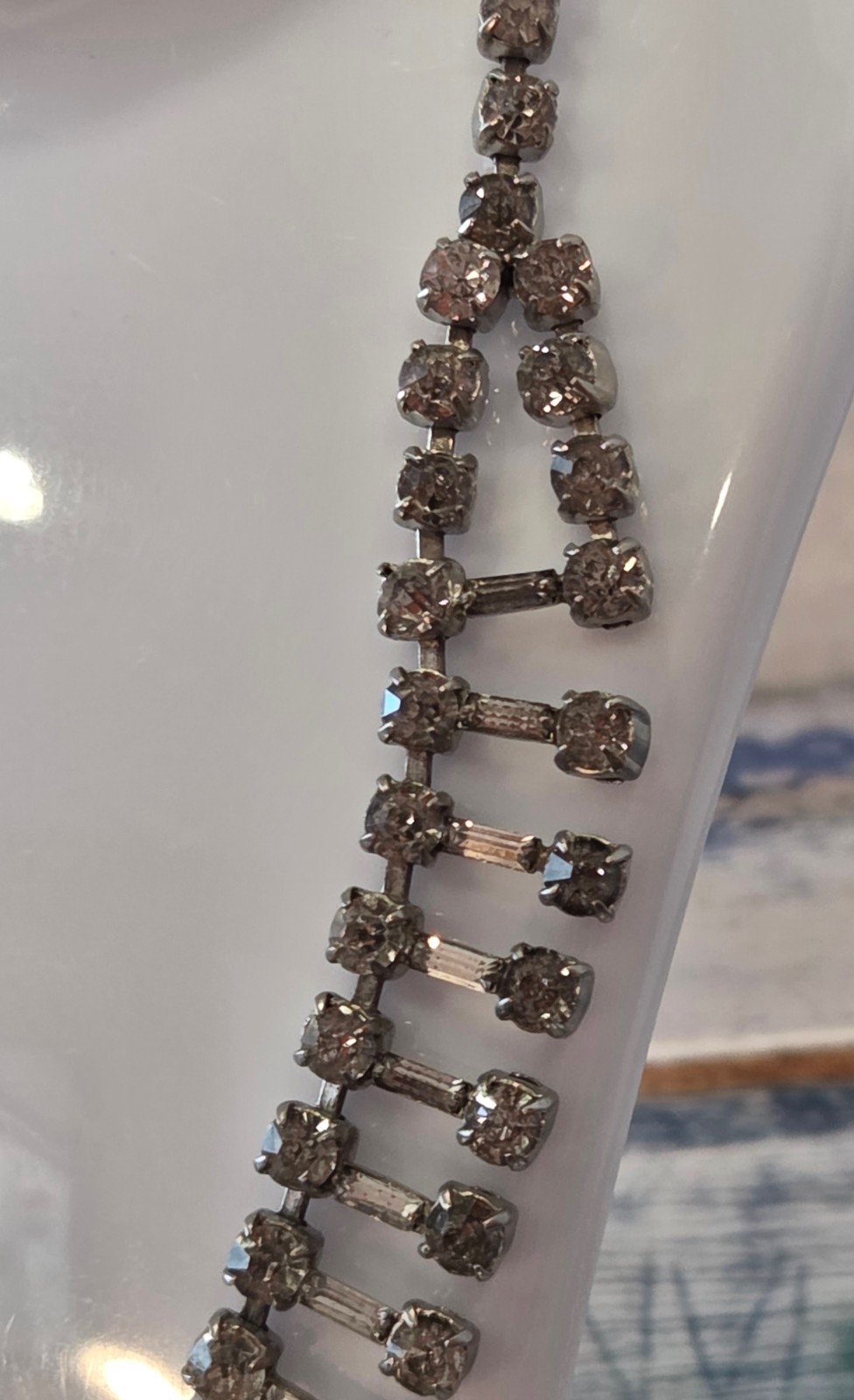 VINTAGE-RETRO STUNNING 1950’s Rhinestone Cocktail Icy Drip Necklace 16 in