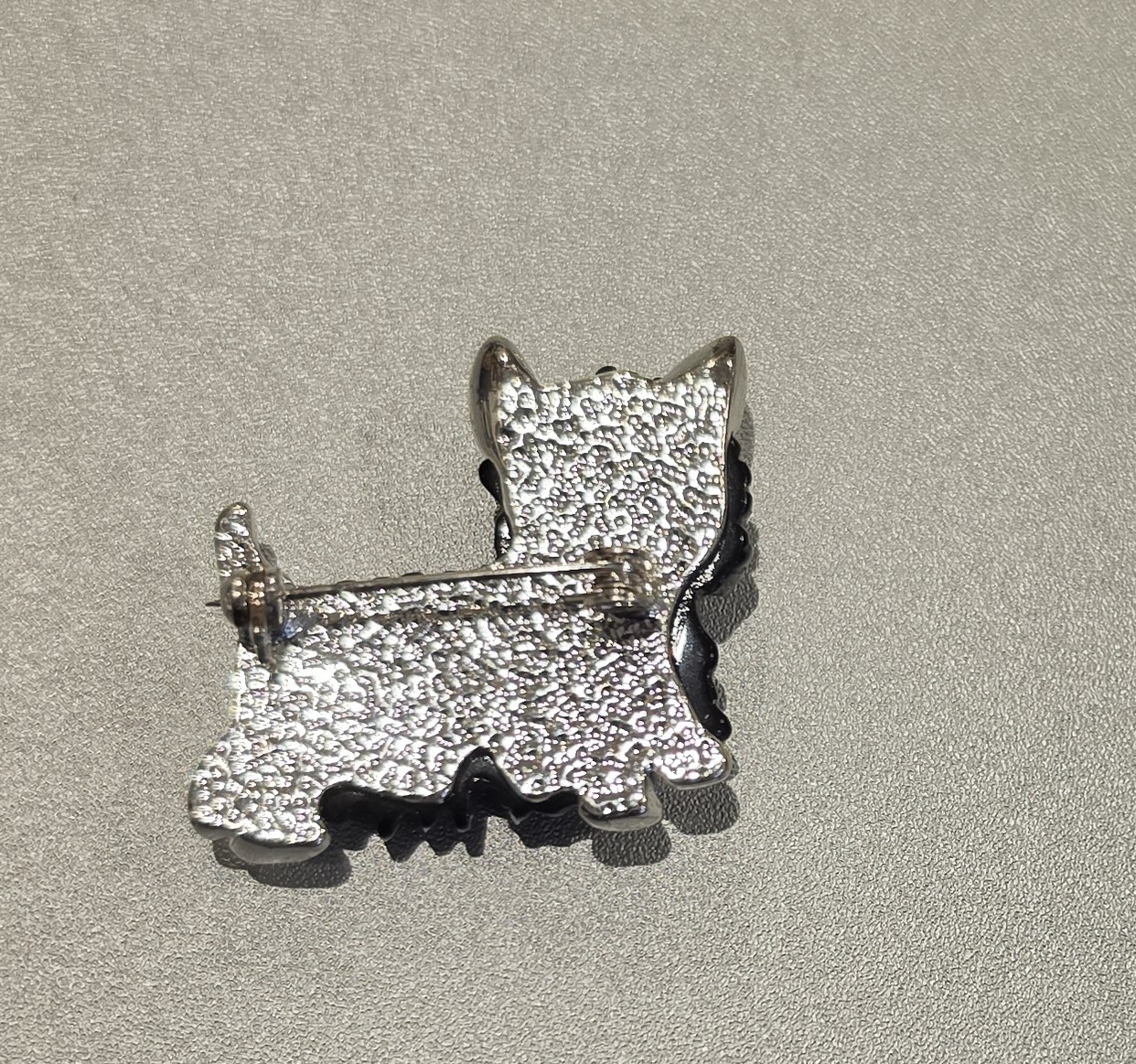 Vintage Black Enamel Scottish Terrier Dog Brooch Pin W Rhinestone Eyes