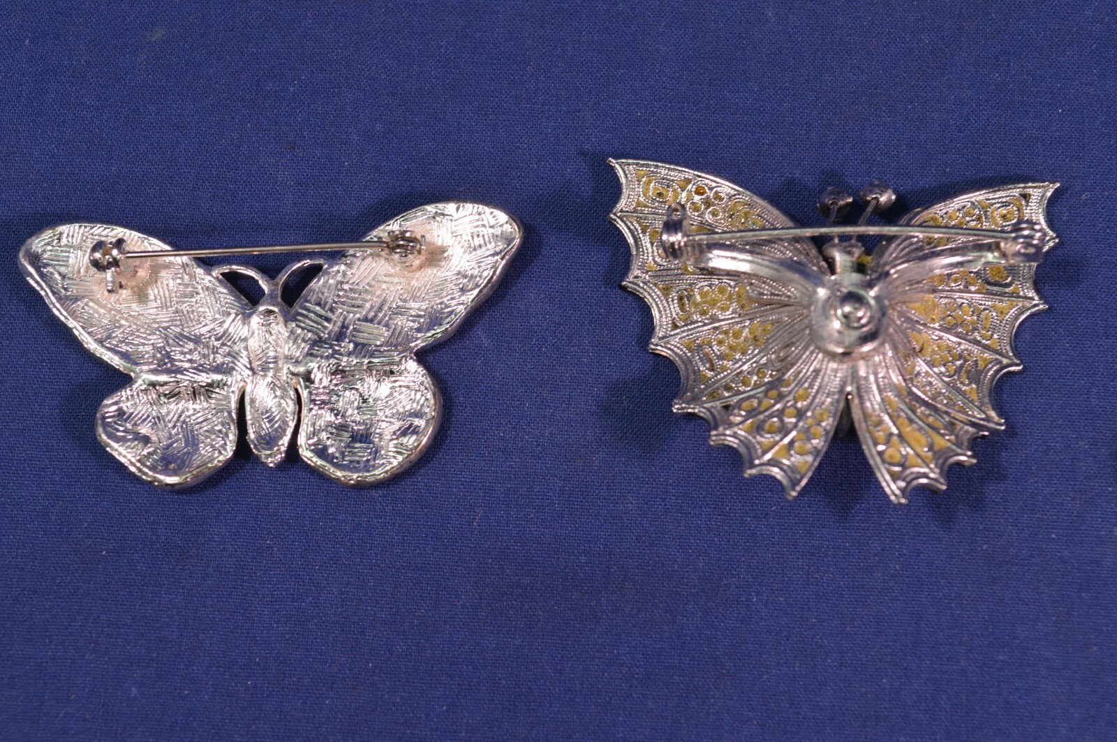2 Butterfly Brooch Pins Green & Yellow,3 Prs Earrings Gold & Red,J12