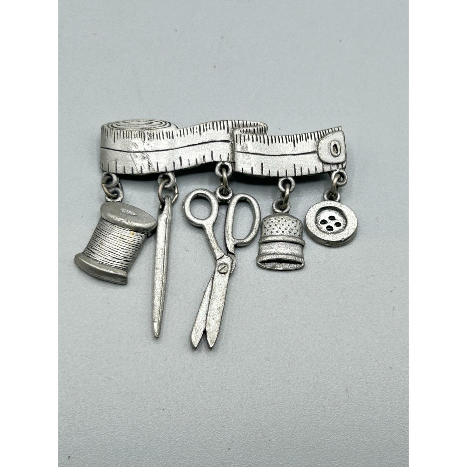 Vintage Signed Jj Seamstress Pin Brooch Measuring Tape Sewing Supplies Charms
