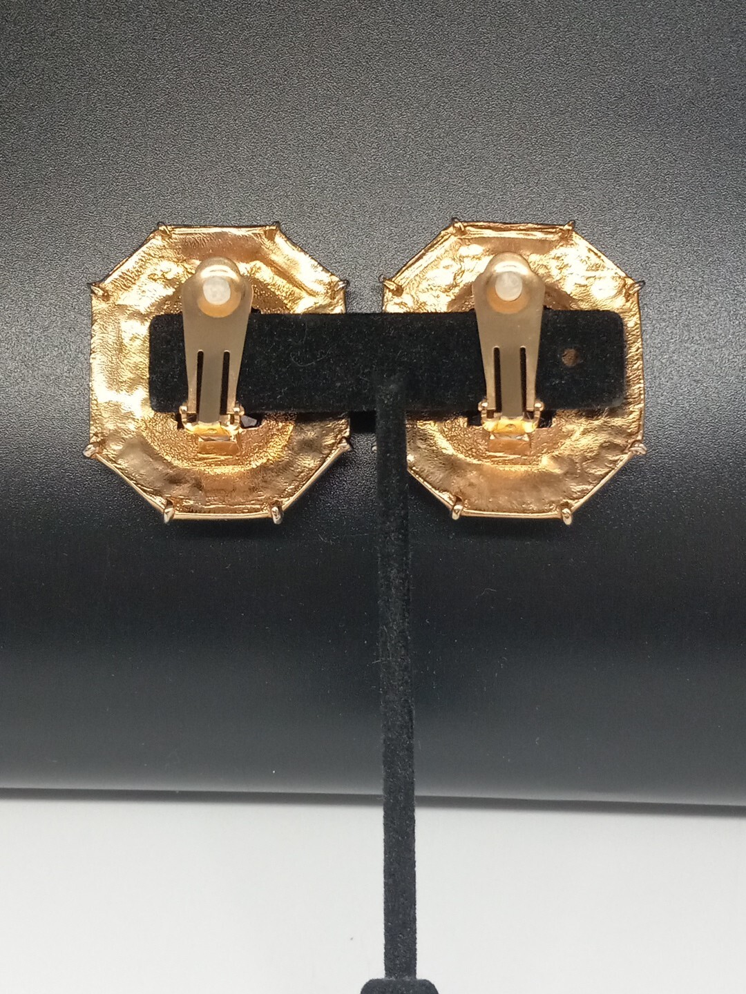 Classic Elegance Black & Cream Enamel Glass Octagon gold tone Clip-on Earrings