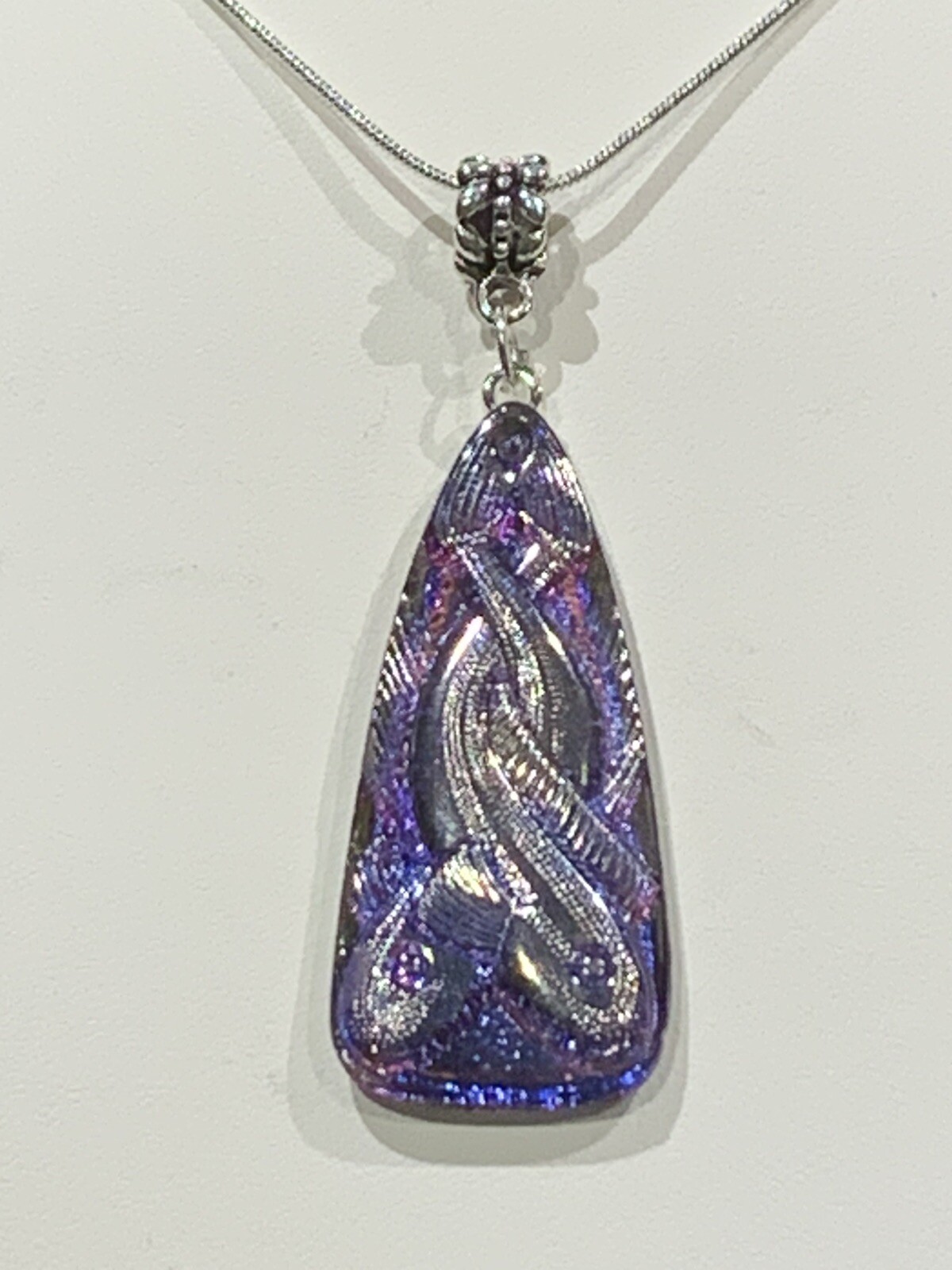 RARE-ANTIQUE EGYPT REVIVAL VIOLET/BLUE FLASH CZECH GLASS SERPENT NECKLACE.s-NEW