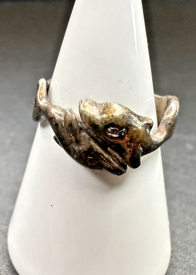 Vintage Sterling Silver 925 Ring with Dolphins Size 7.25 ~ Heavy Patina