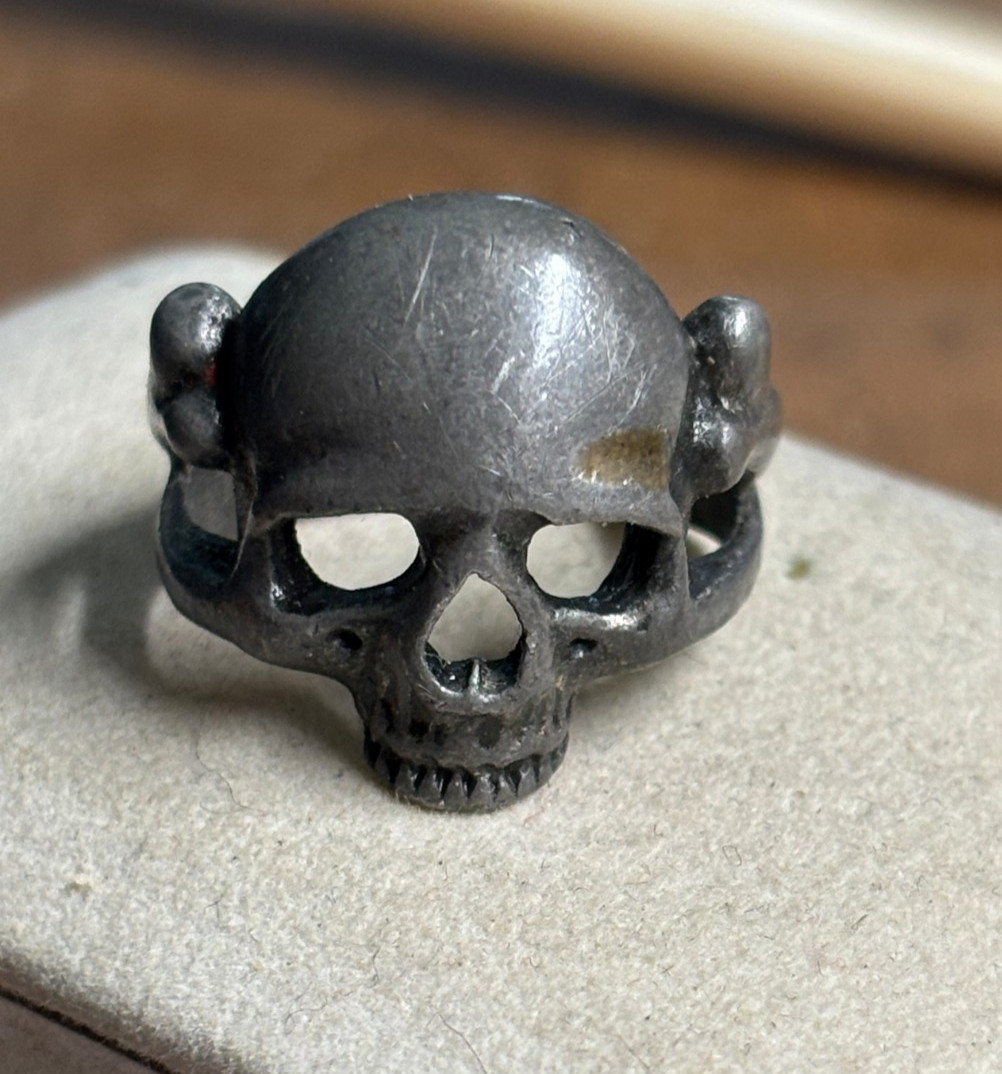 Vtg sz 5.5 ALCHEMY England GOTHIC Occult Pewter DEATH HEAD SKULL Ring SKELETON