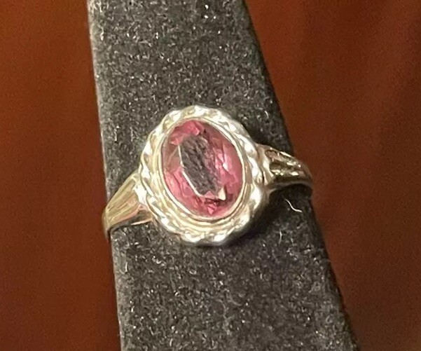 Vintage. Estate 10k White Gold Purple Amethyst Ring. Size 4.5 Small Fingers!