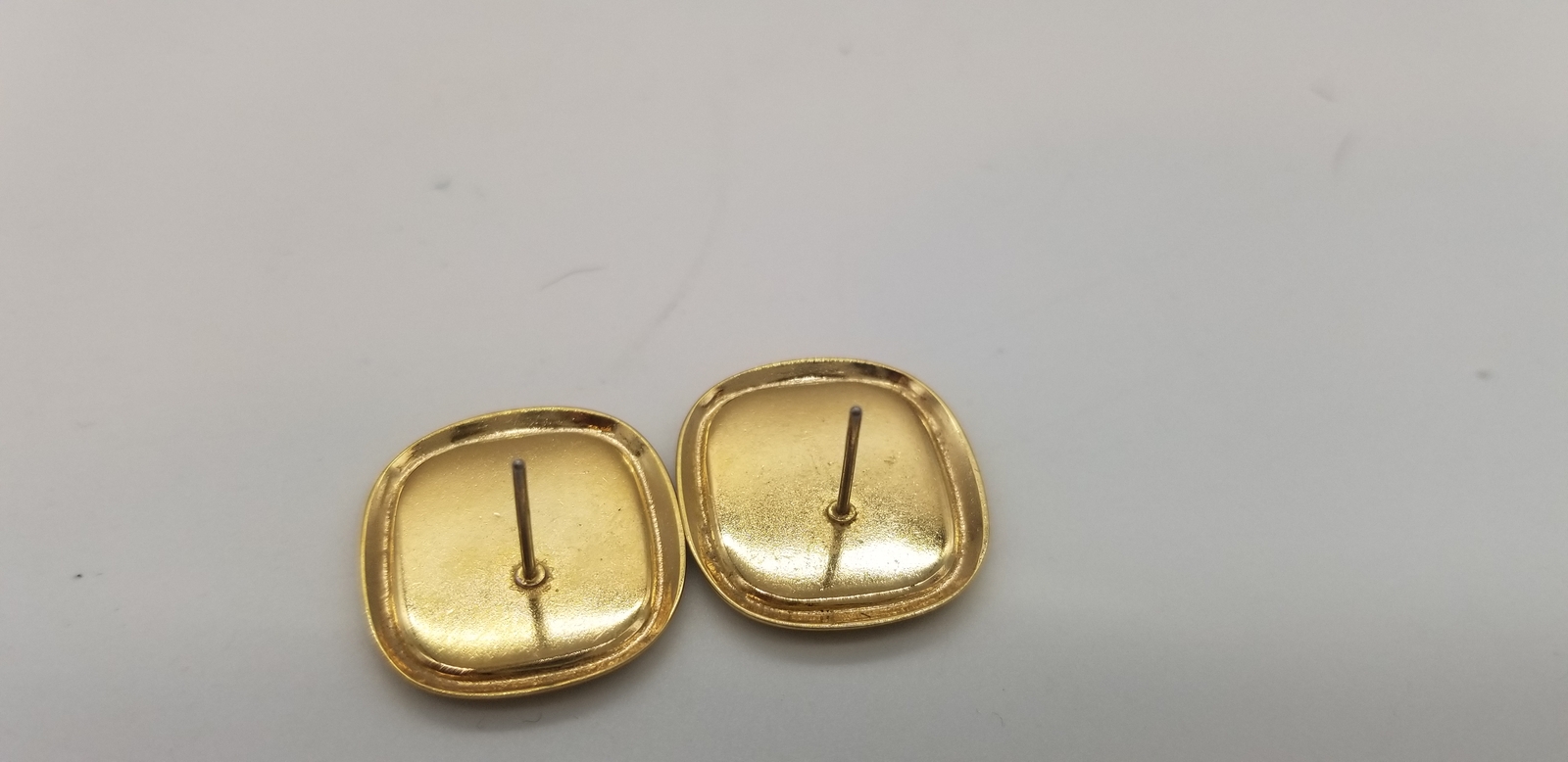 Vintage Lot Of 3 Pairs Of Gold Tone & Black Pierced Earrings Different Shapes A3