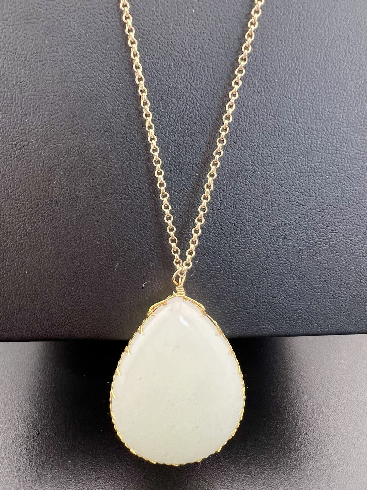 Pale Jade Necklace Statement Teardrop Pendant Gold Tone 30”