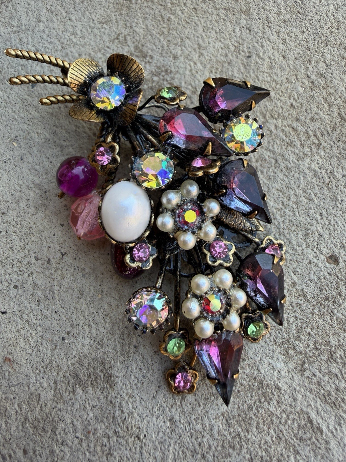 Vintage Purple Violet Blue Givre Rhinestone Pink Flower Bead Brooch Earrings Set