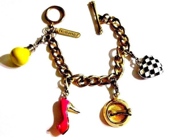 FUNKY LARGE FOB CHARM BRACELET FUN COLORFUL NINTENDO BULB SHOE HEART DOG BOWL