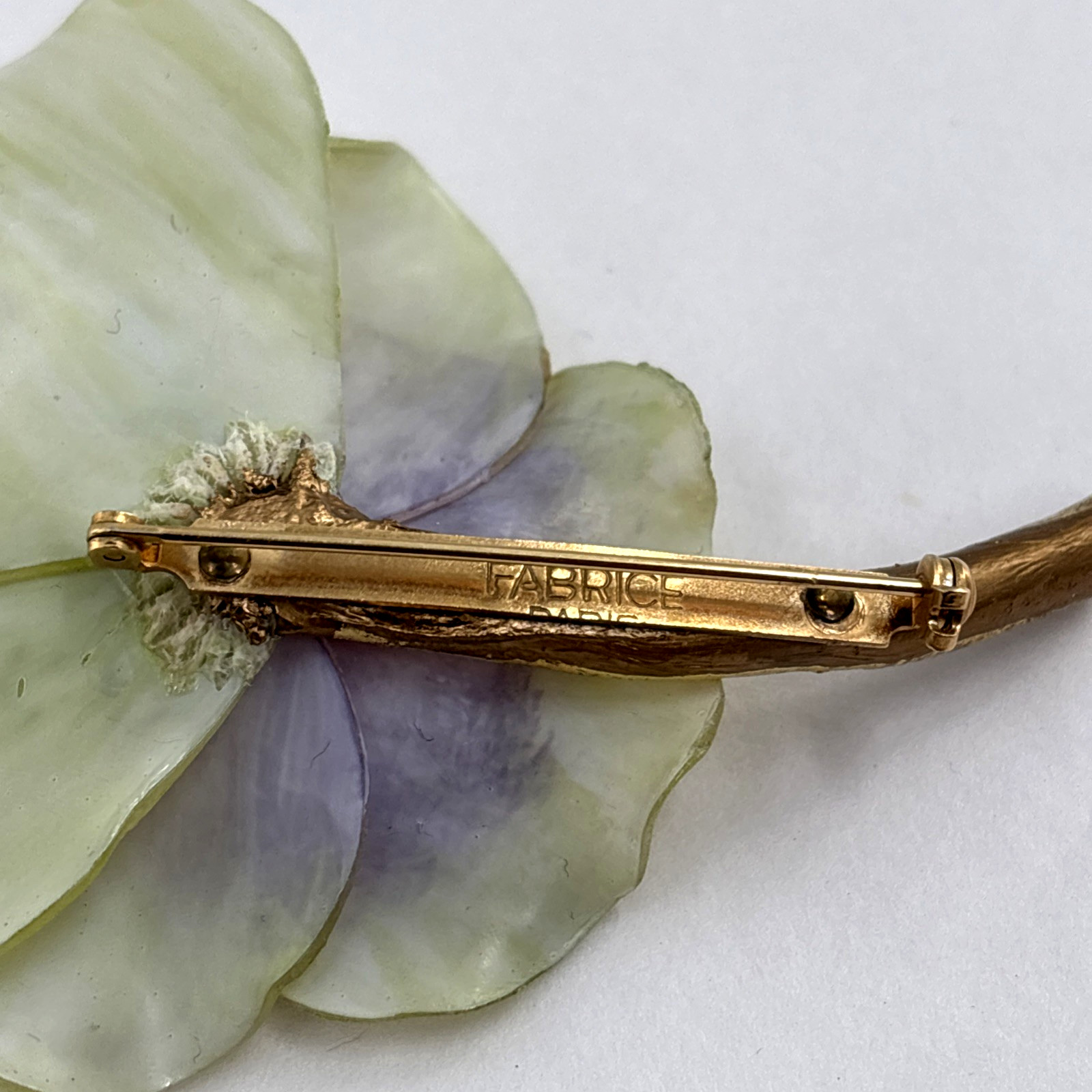 Vtg Fabrice Paris Brooch Translucent Pansy Flower Lucite Resin Gold Tone Stem