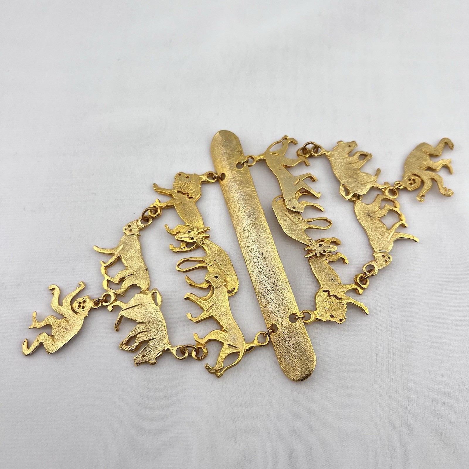 Vintage Ultra Craft Brooch Pin Safari Shoulder Statement Lion Monkey Gold Tone