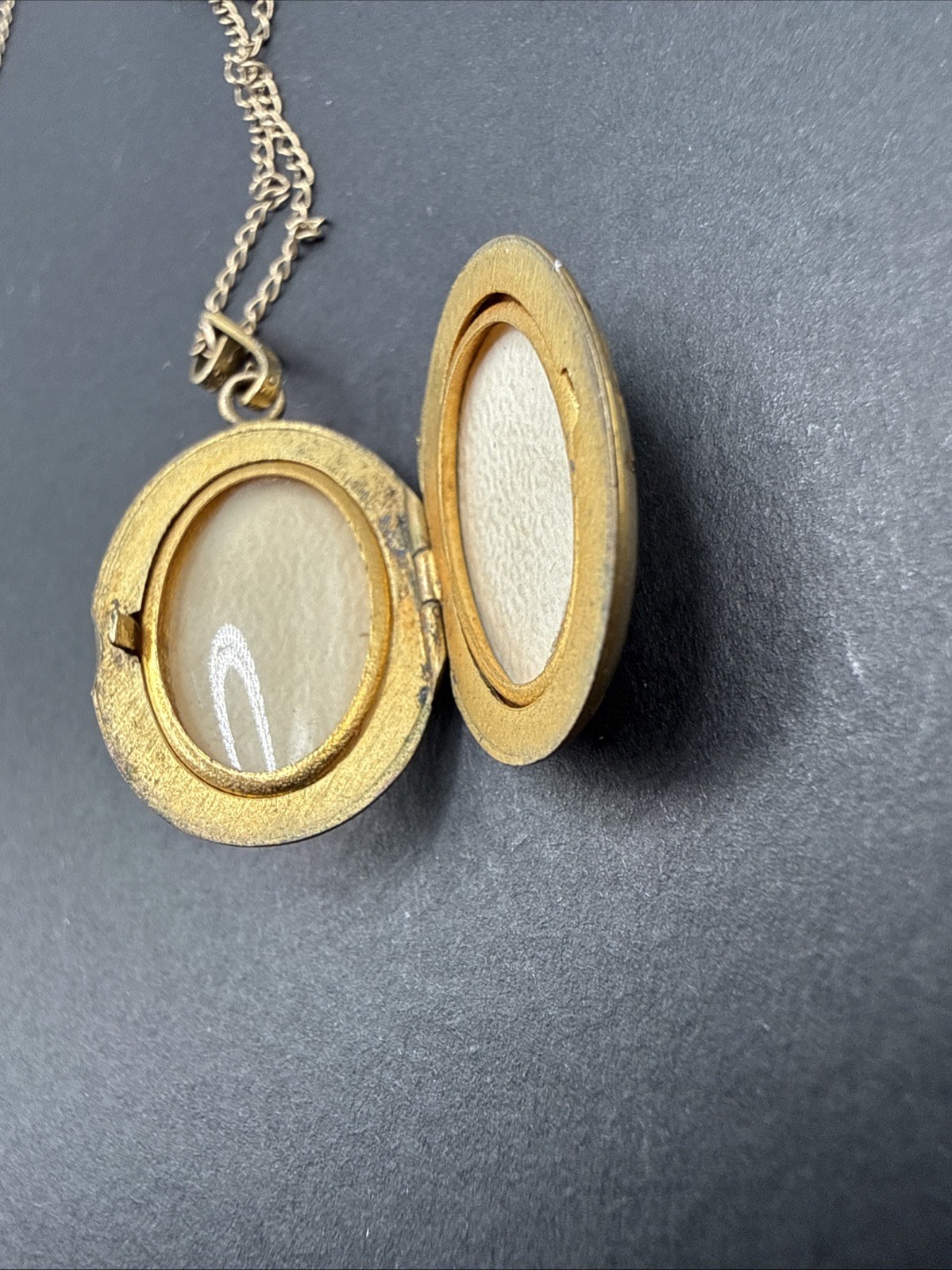 Victorian 10k Gold Filled Locket Necklace Etched Oval 16” B44