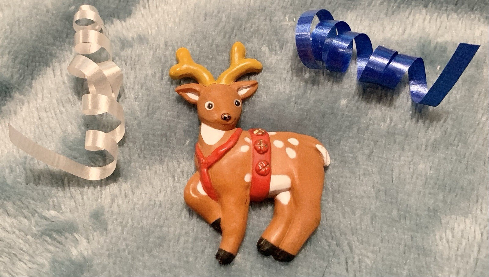 Vintage Fun World Division Adorable Christmas Reindeer Brooch/Pin